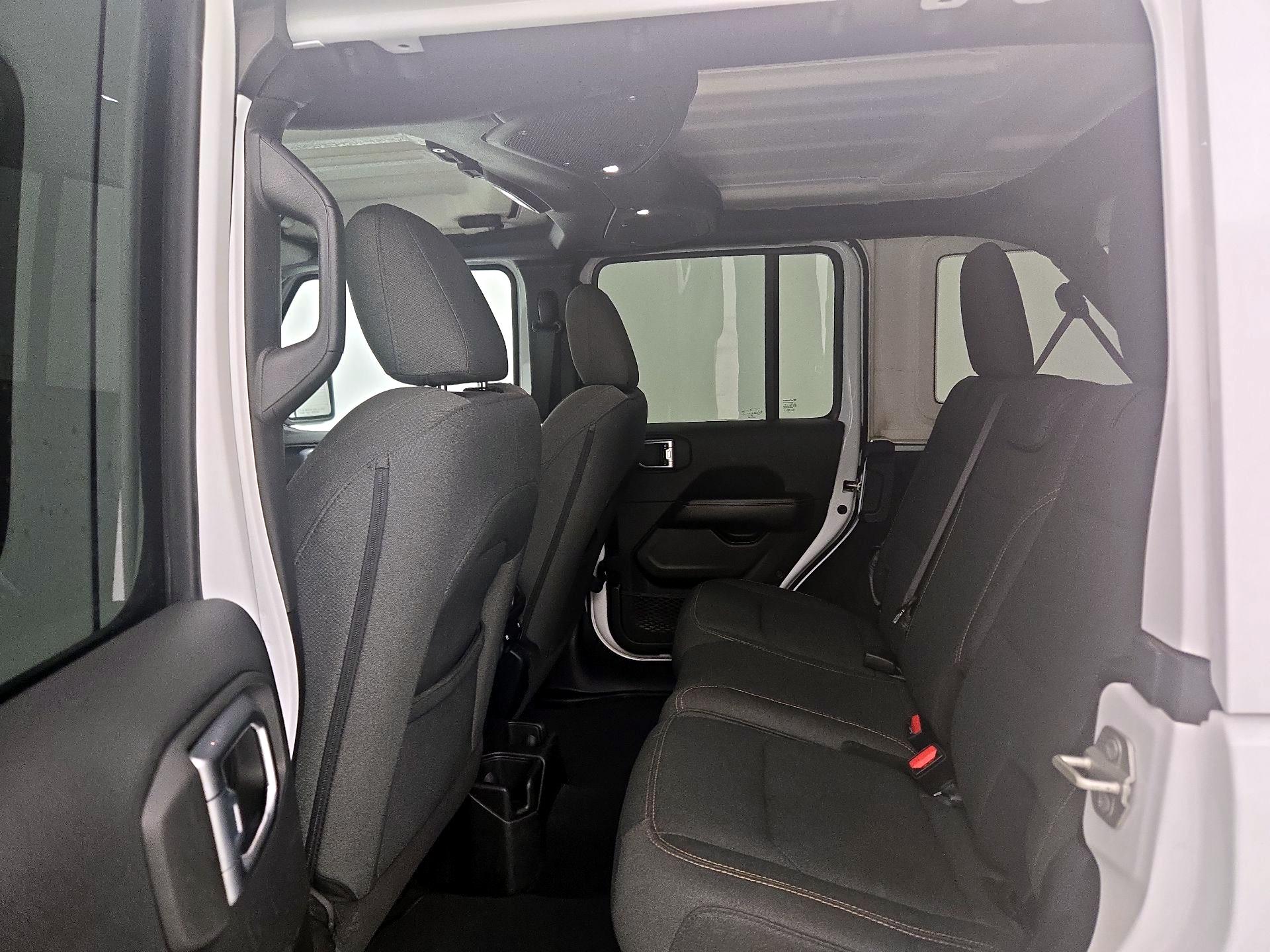 Thumbnail: 2024 Jeep Wrangler - 19