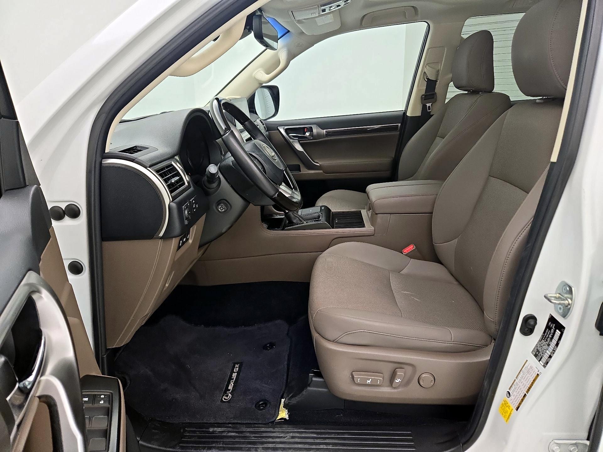 Thumbnail: 2022 Lexus GX - 11