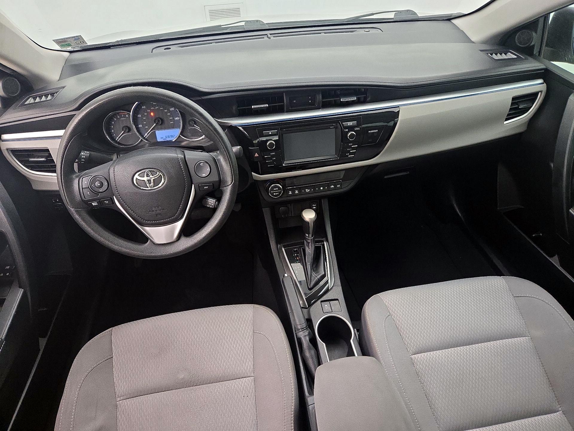 Thumbnail: 2015 Toyota Corolla - 9