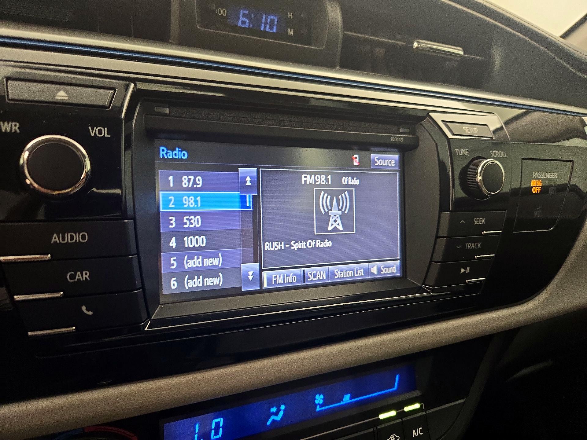 Thumbnail: 2015 Toyota Corolla - 15