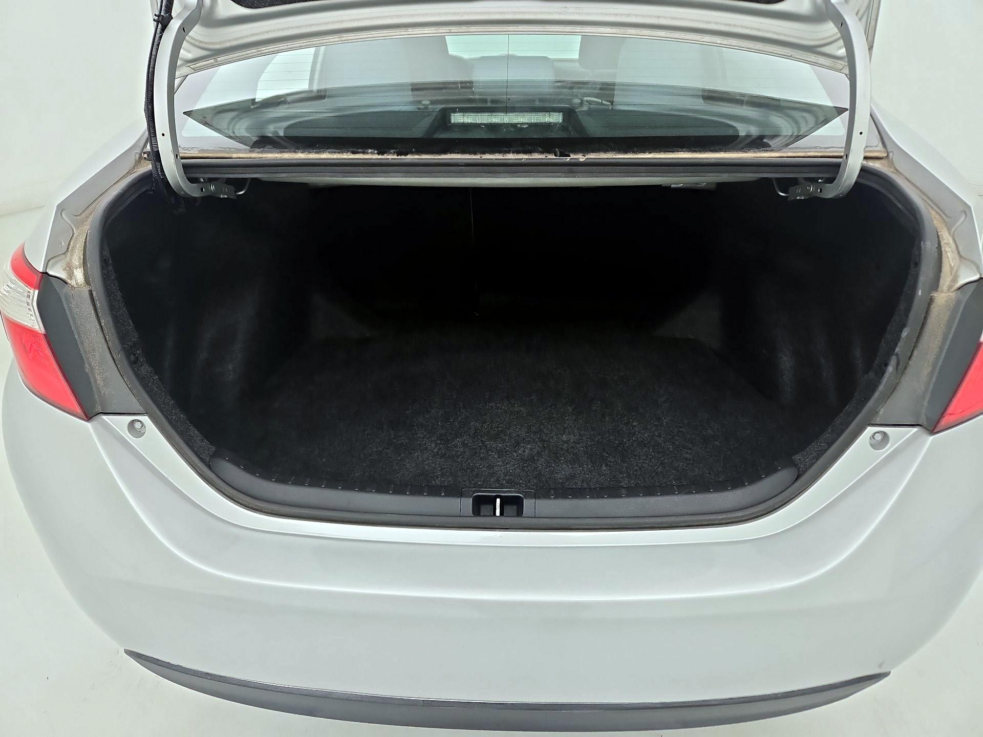 Thumbnail: 2015 Toyota Corolla - 20