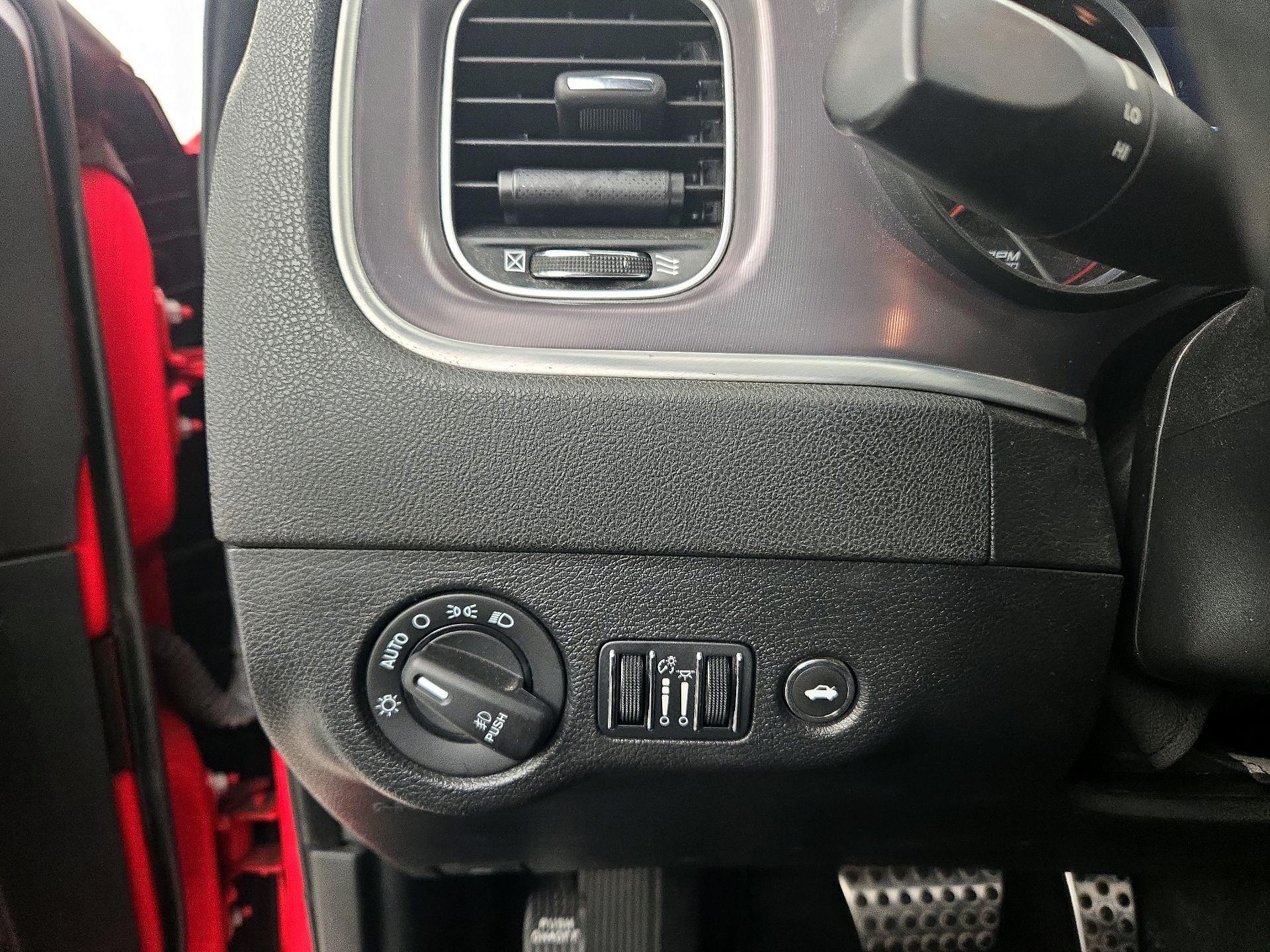 Thumbnail: 2022 Dodge Charger - 13