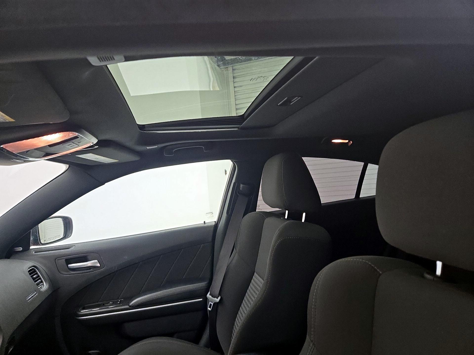 Thumbnail: 2022 Dodge Charger - 19