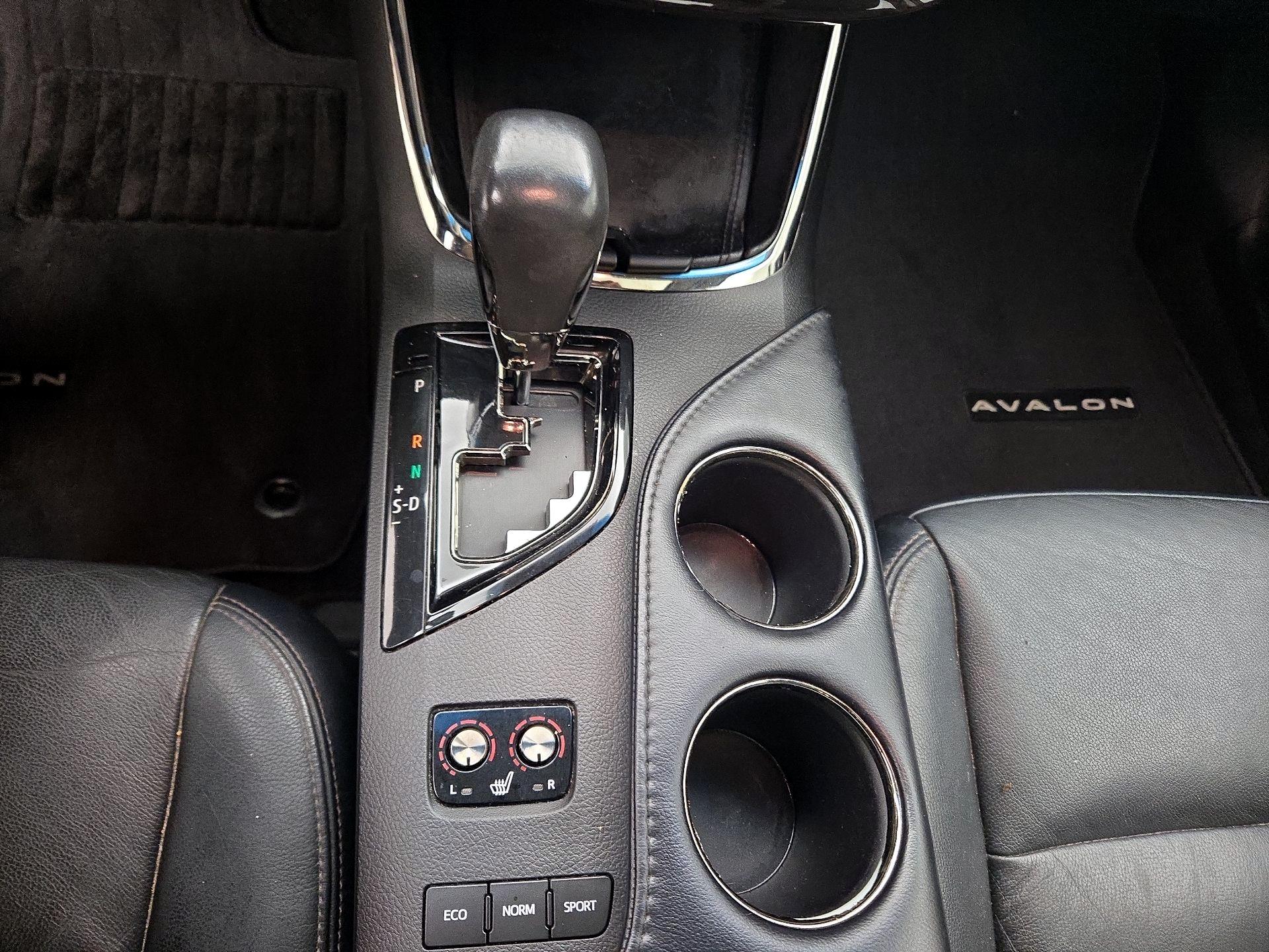 Thumbnail: 2014 Toyota Avalon - 17