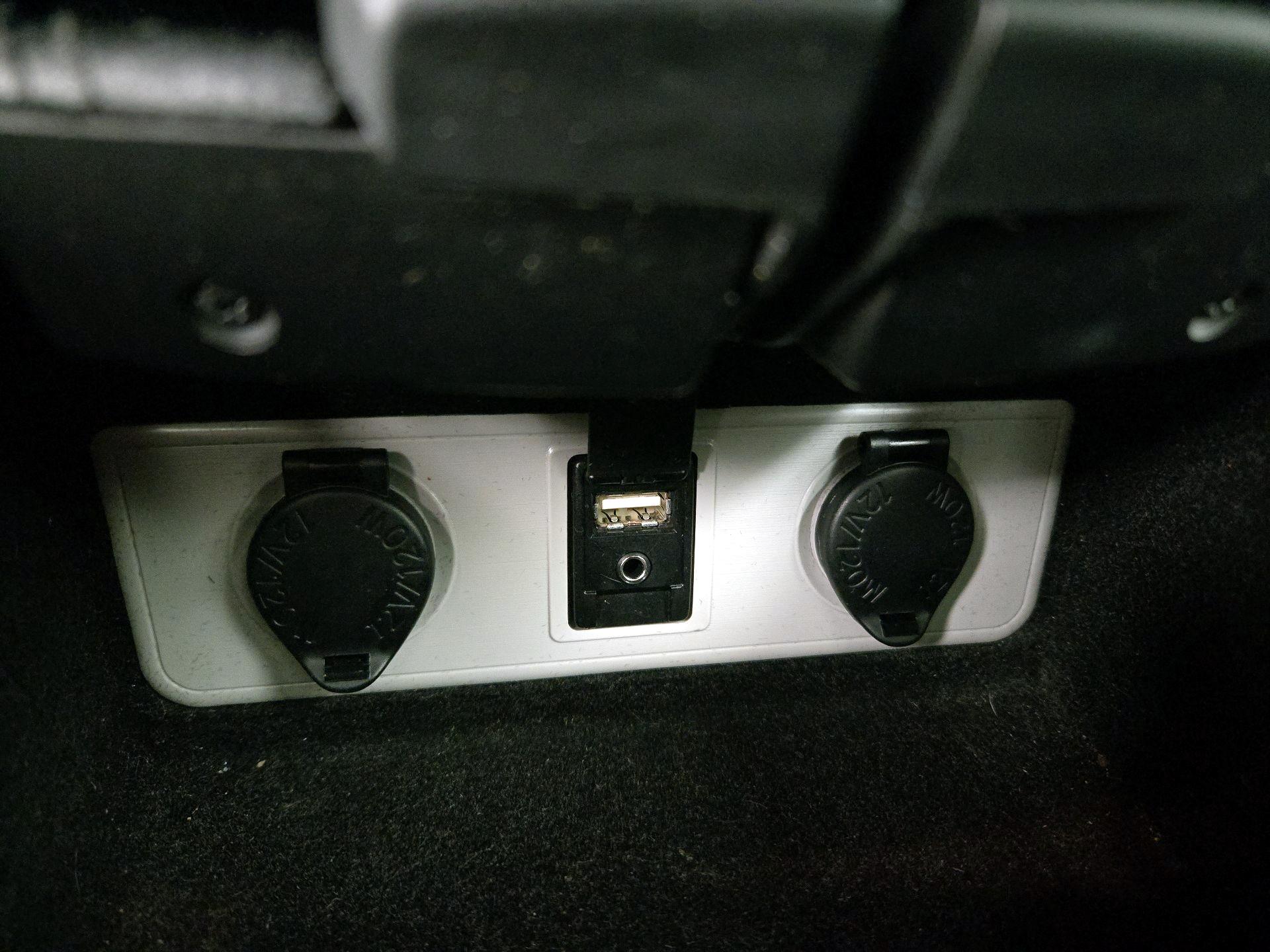 Thumbnail: 2014 Toyota Avalon - 18