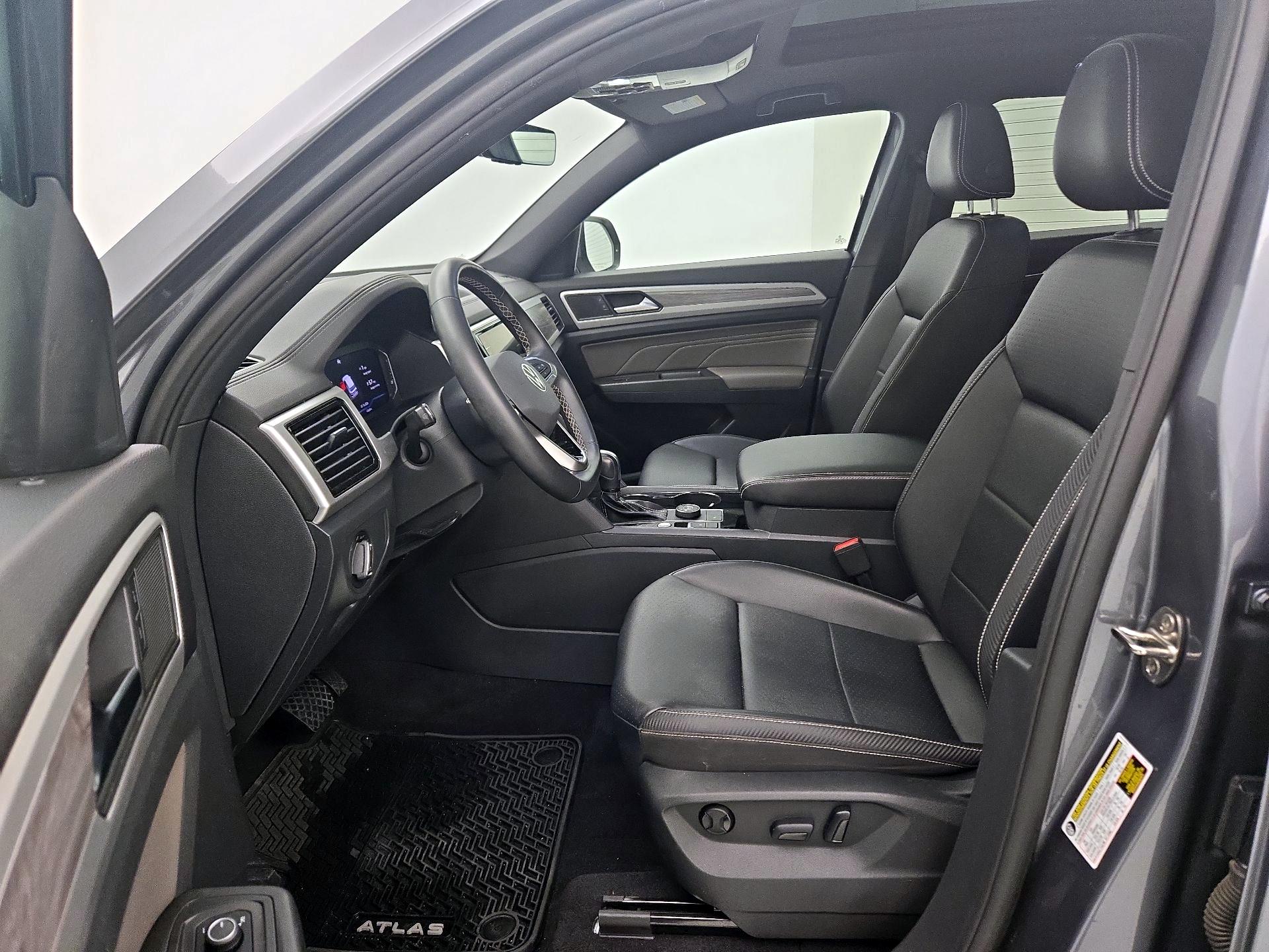 Thumbnail: 2022 Volkswagen Atlas - 11