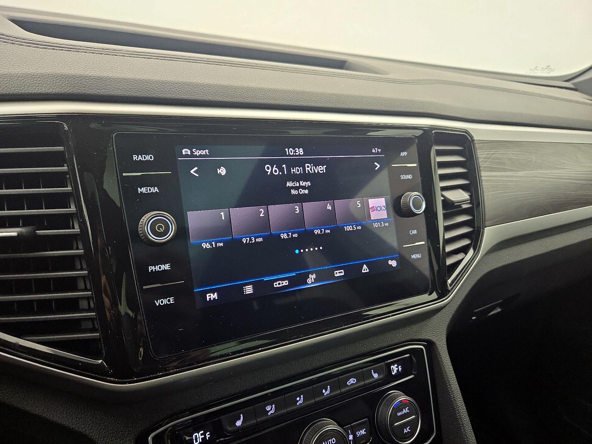 Thumbnail: 2022 Volkswagen Atlas - 15