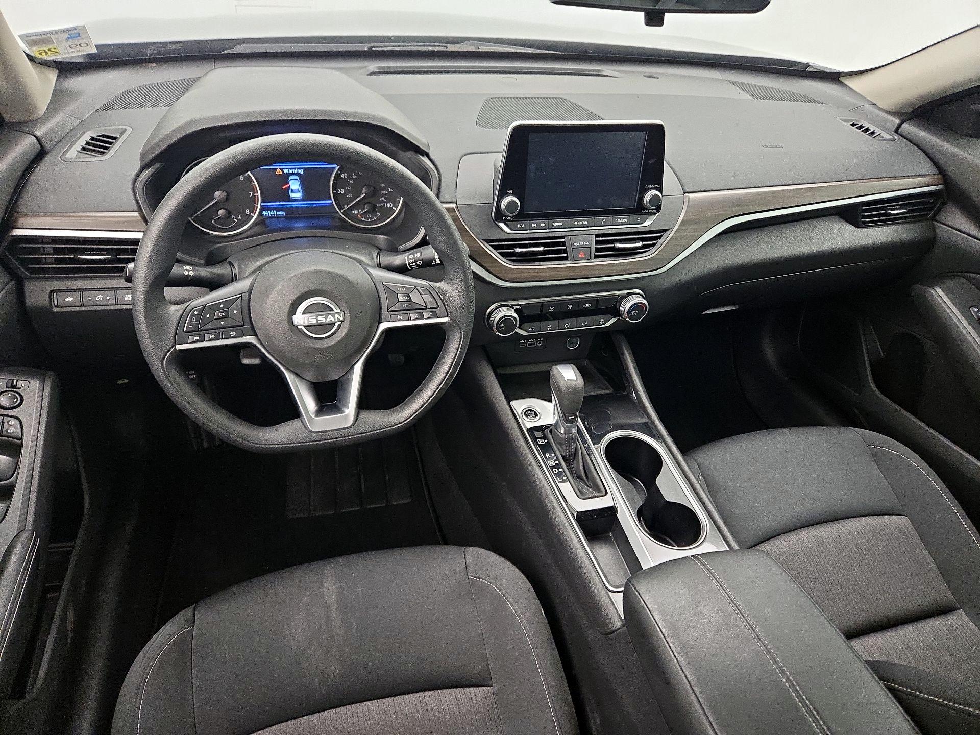 Thumbnail: 2024 Nissan Altima - 9