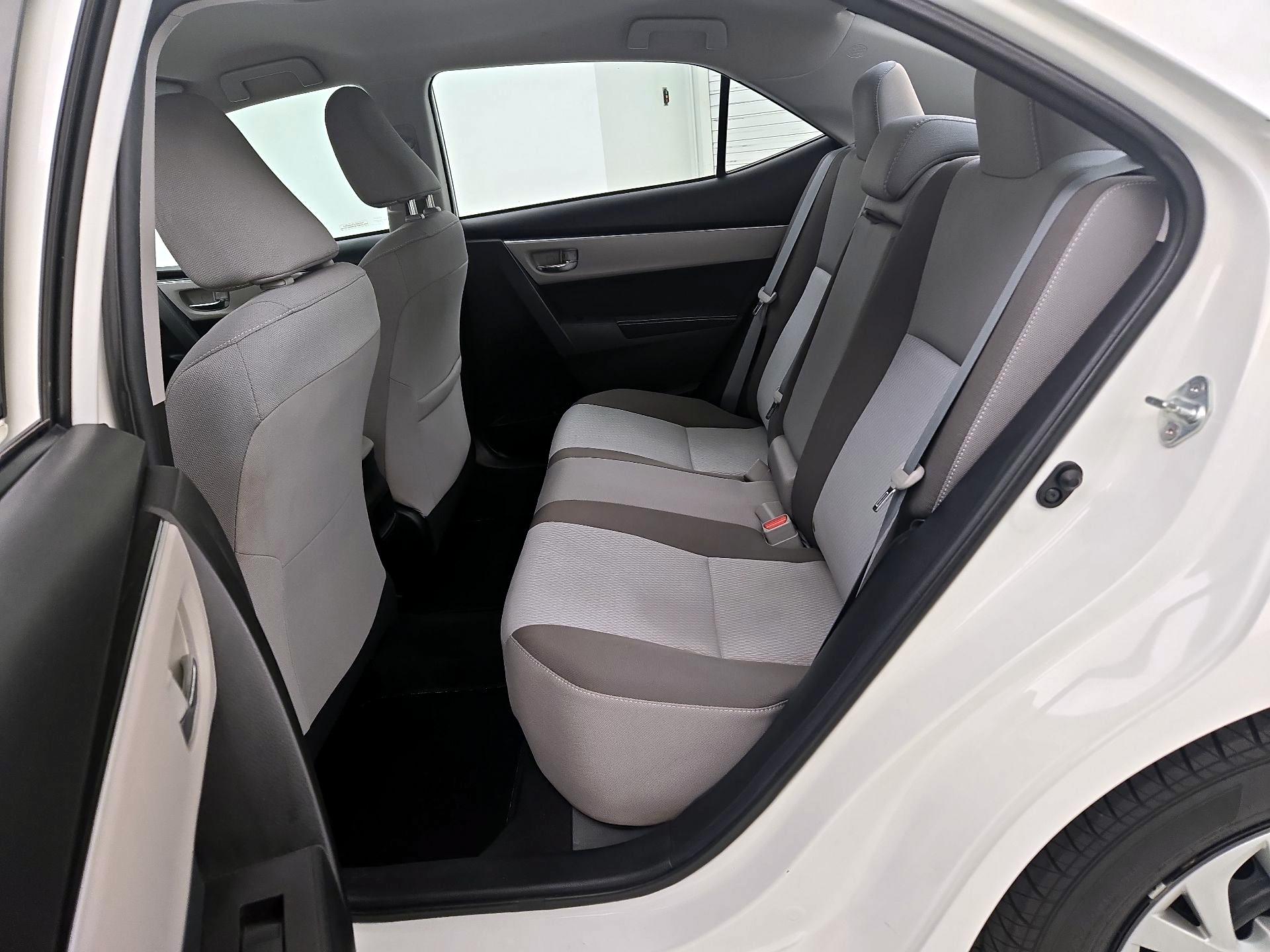 Thumbnail: 2018 Toyota Corolla - 19