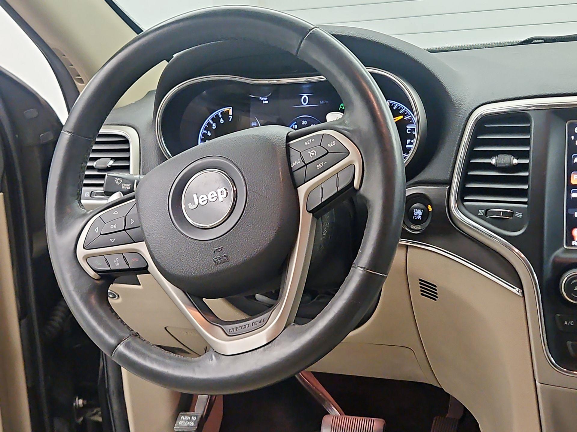 Thumbnail: 2015 Jeep Grand Cherokee - 10