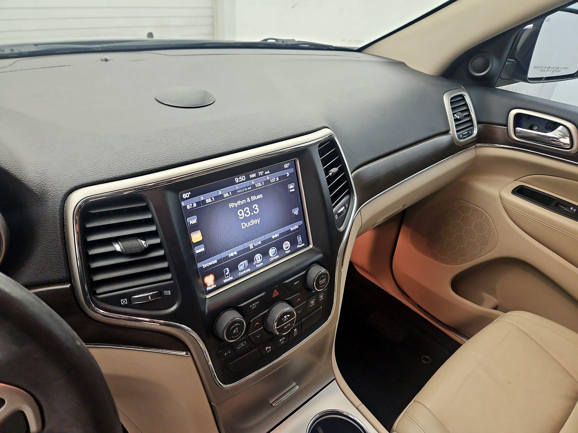 Thumbnail: 2015 Jeep Grand Cherokee - 13