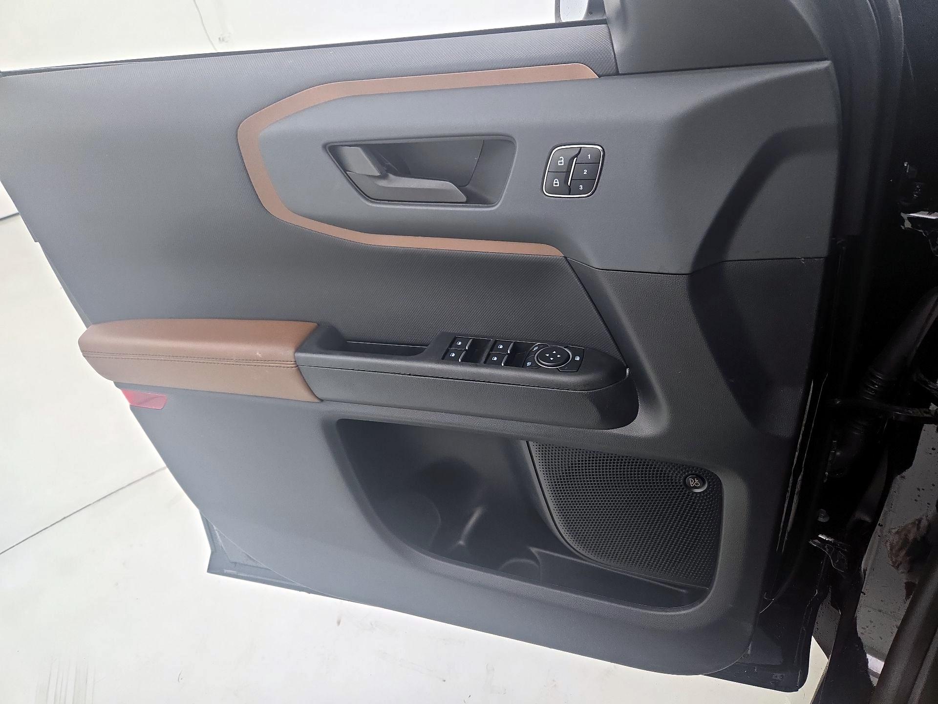 Thumbnail: 2023 Ford Bronco Sport - 12