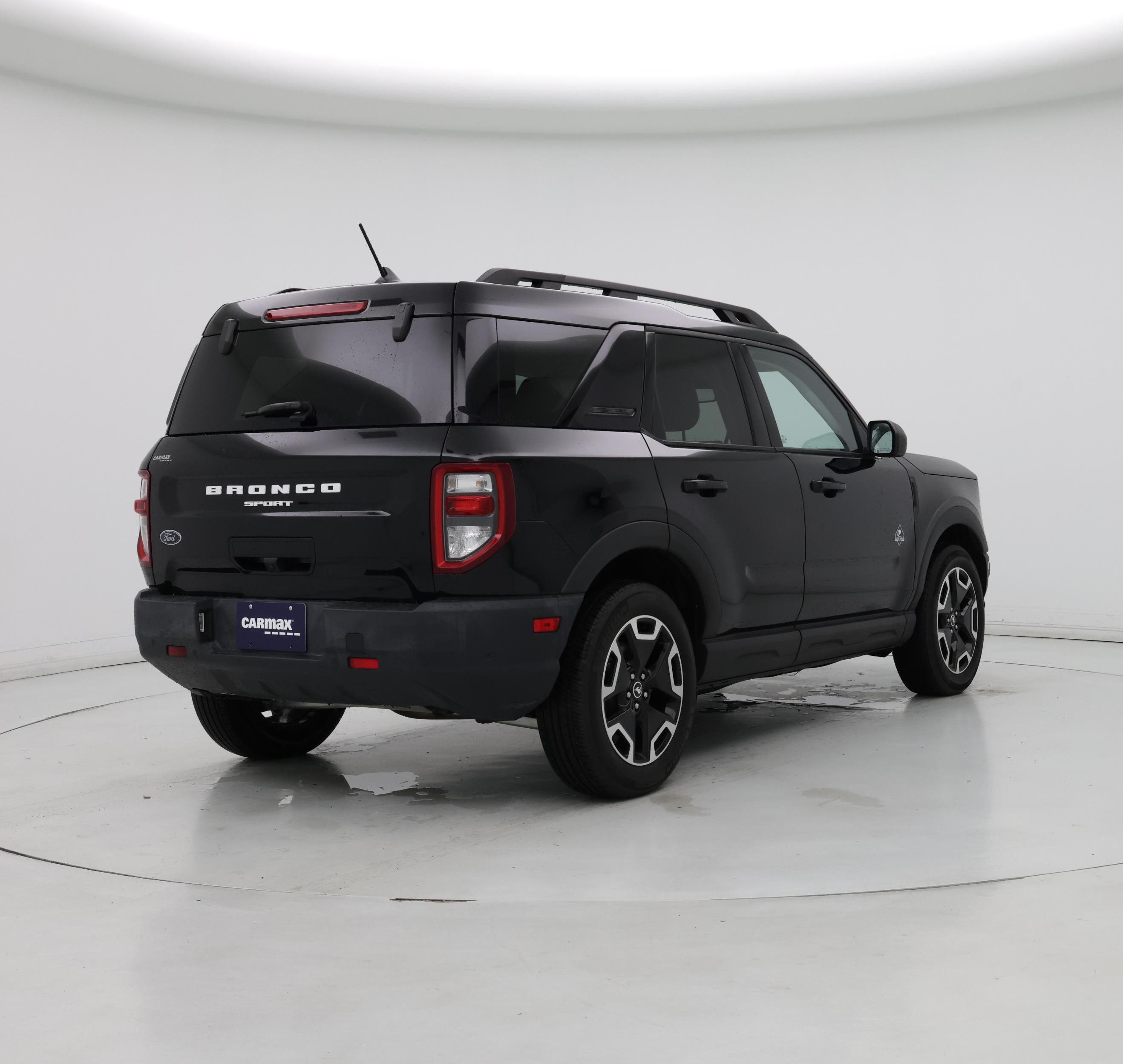 Thumbnail: 2023 Ford Bronco Sport - 8