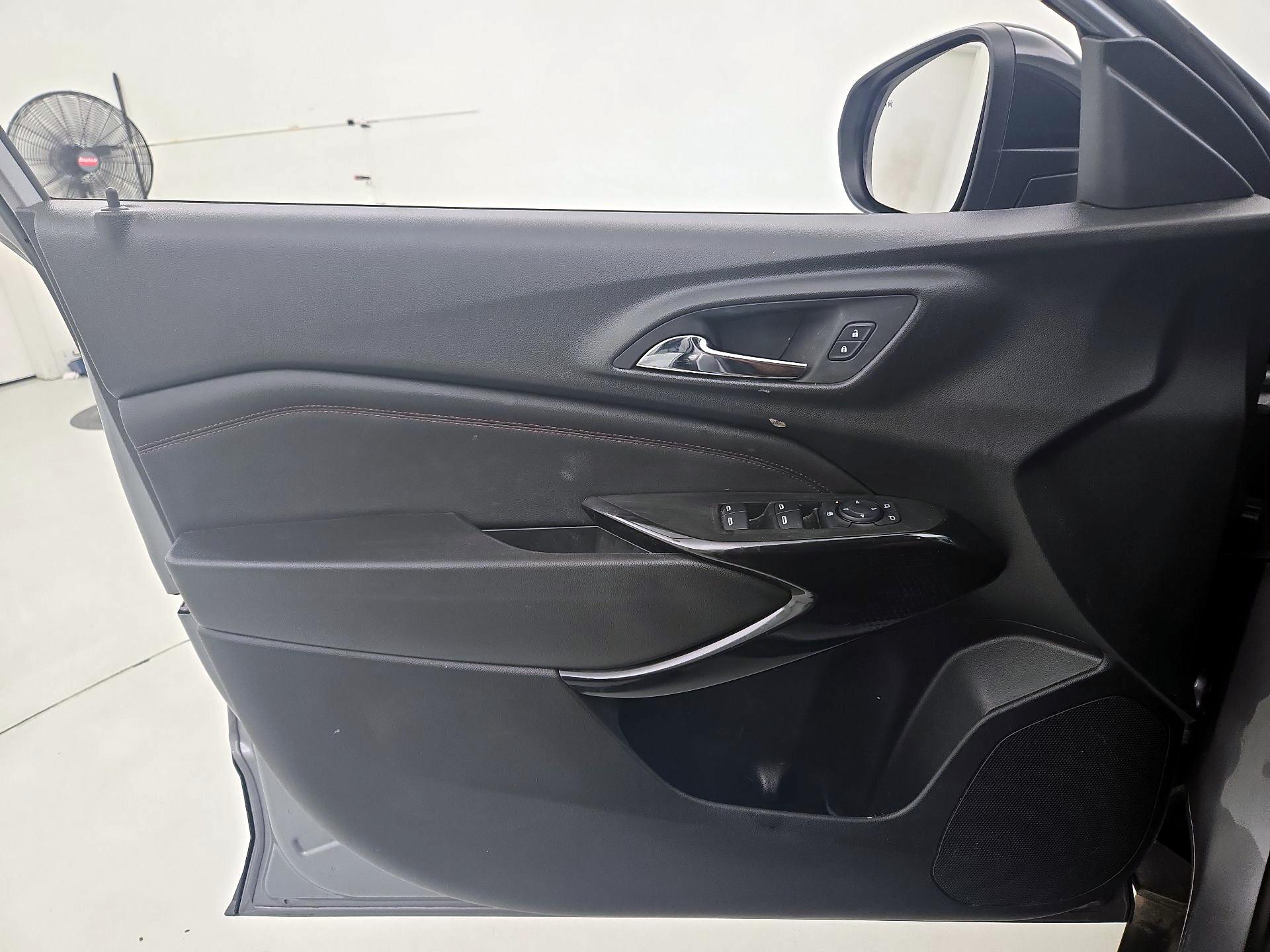 Thumbnail: 2025 Chevrolet Trax - 12