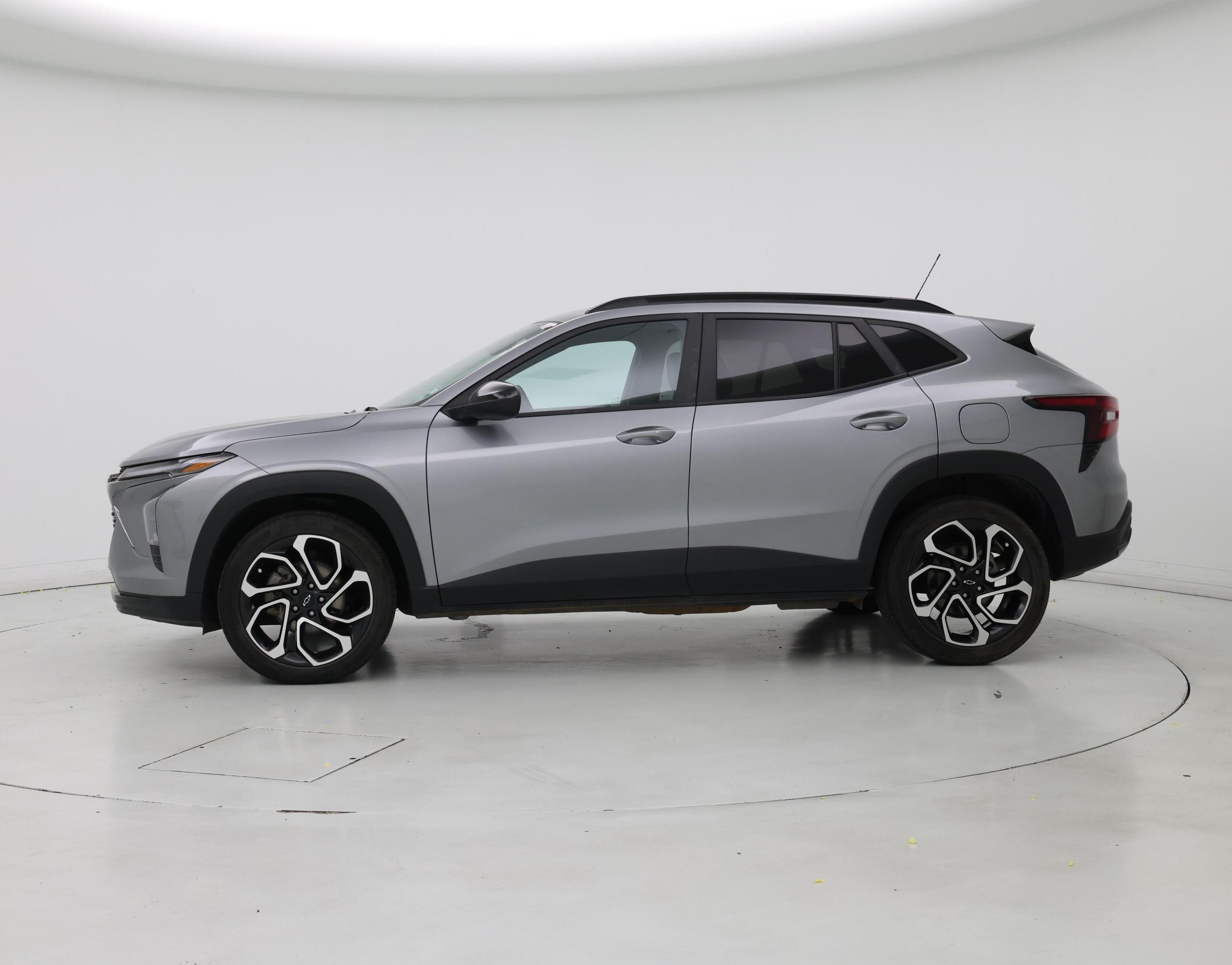 Thumbnail: 2025 Chevrolet Trax - 3