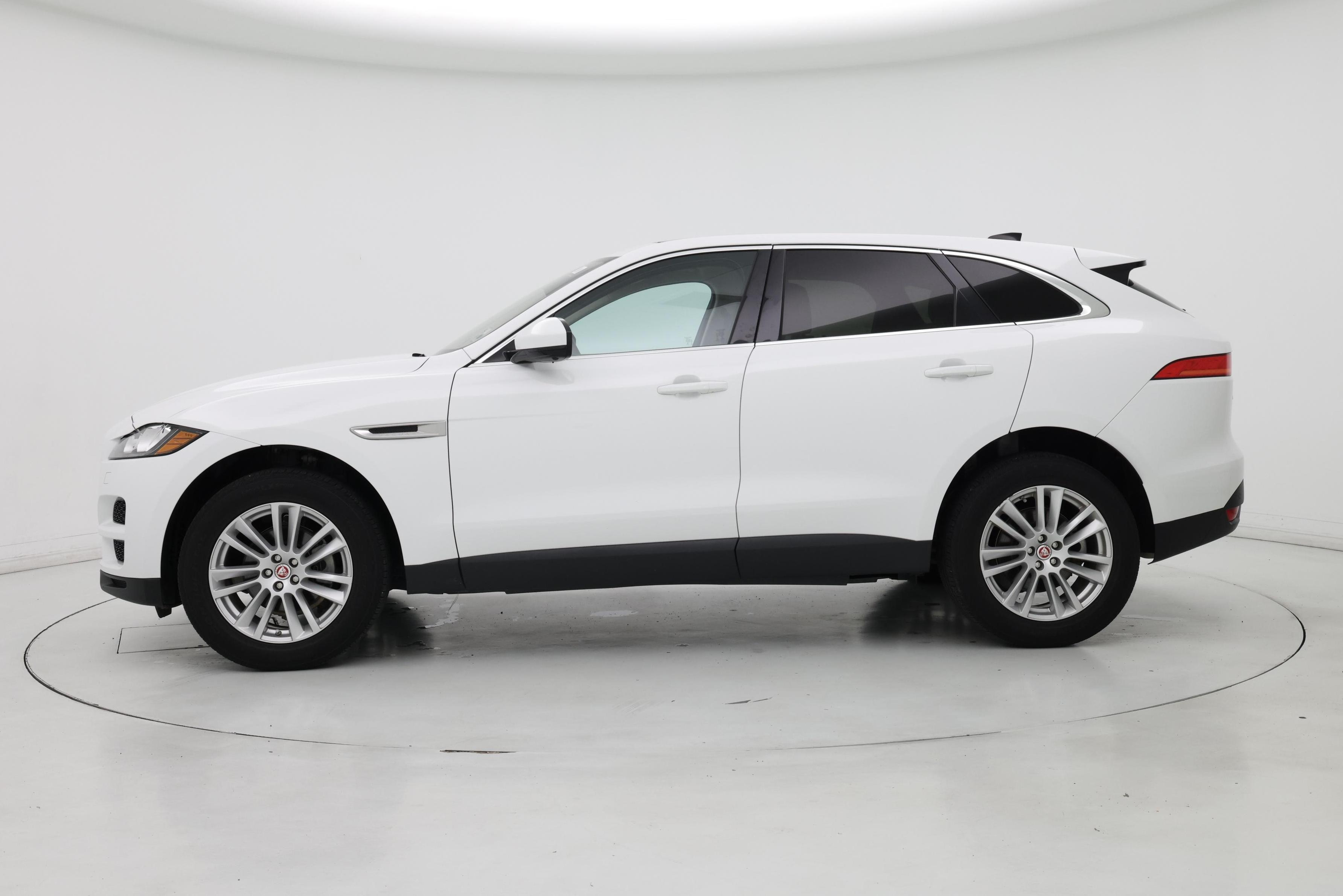 Thumbnail: 2020 Jaguar F-Pace - 3