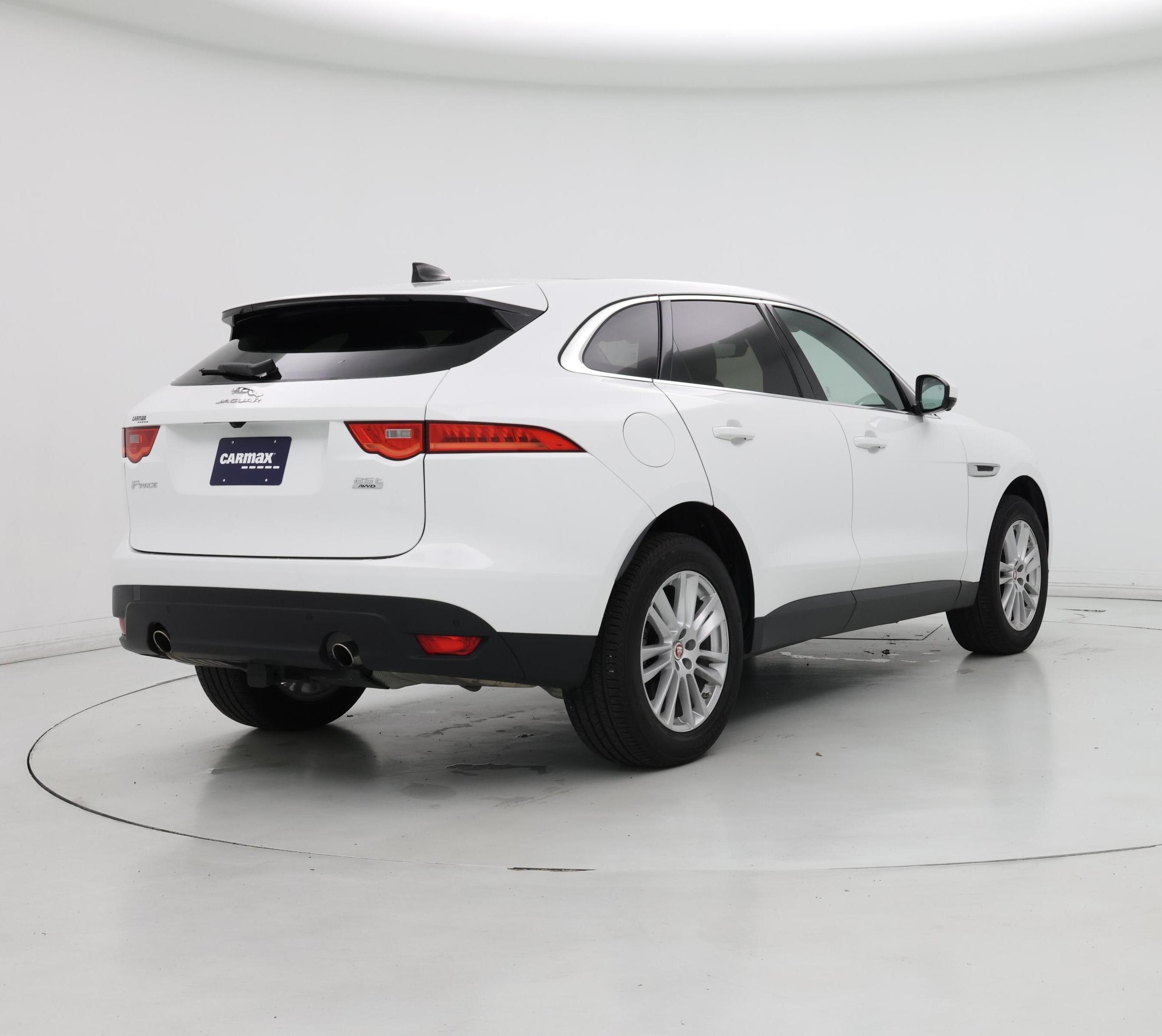 Thumbnail: 2020 Jaguar F-Pace - 8