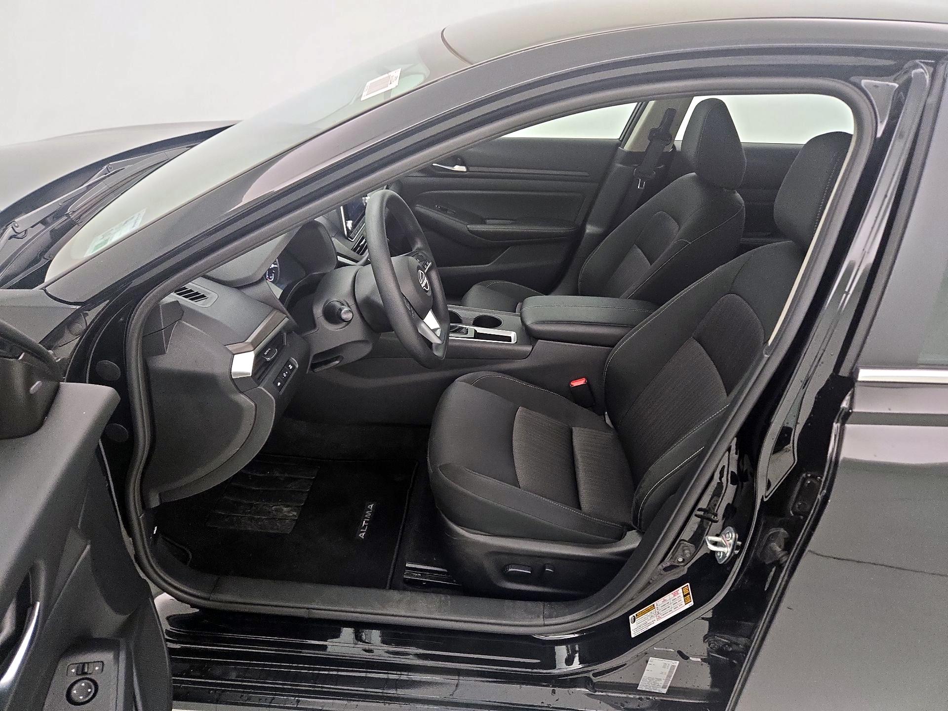 Thumbnail: 2025 Nissan Altima - 11