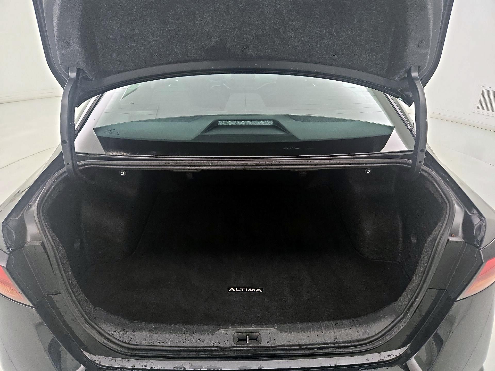 Thumbnail: 2025 Nissan Altima - 20