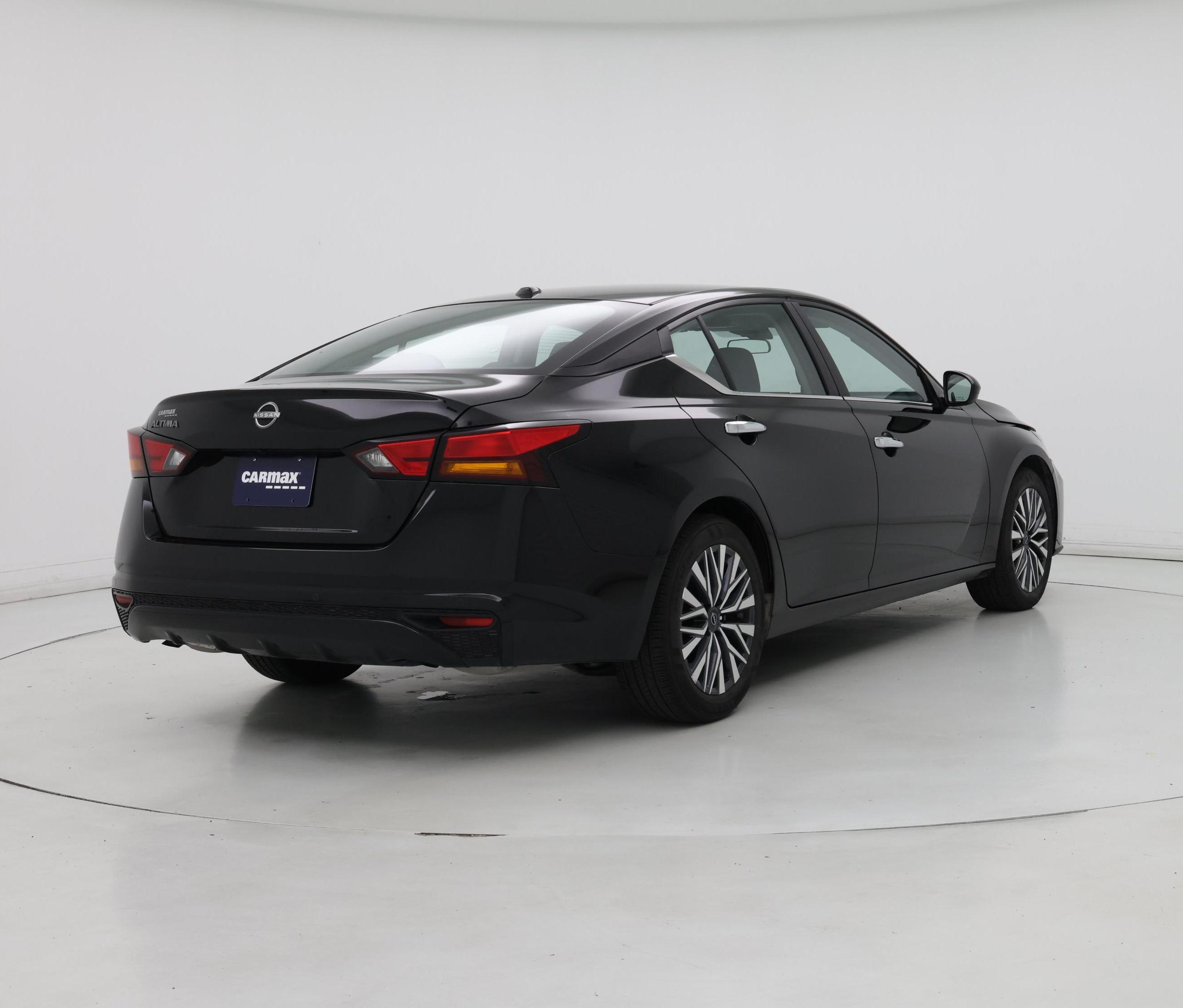 Thumbnail: 2025 Nissan Altima - 8