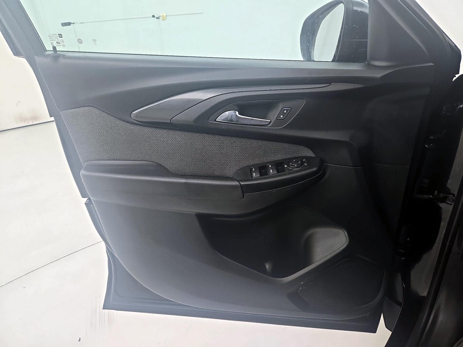 Thumbnail: 2022 Chevrolet TrailBlazer - 12