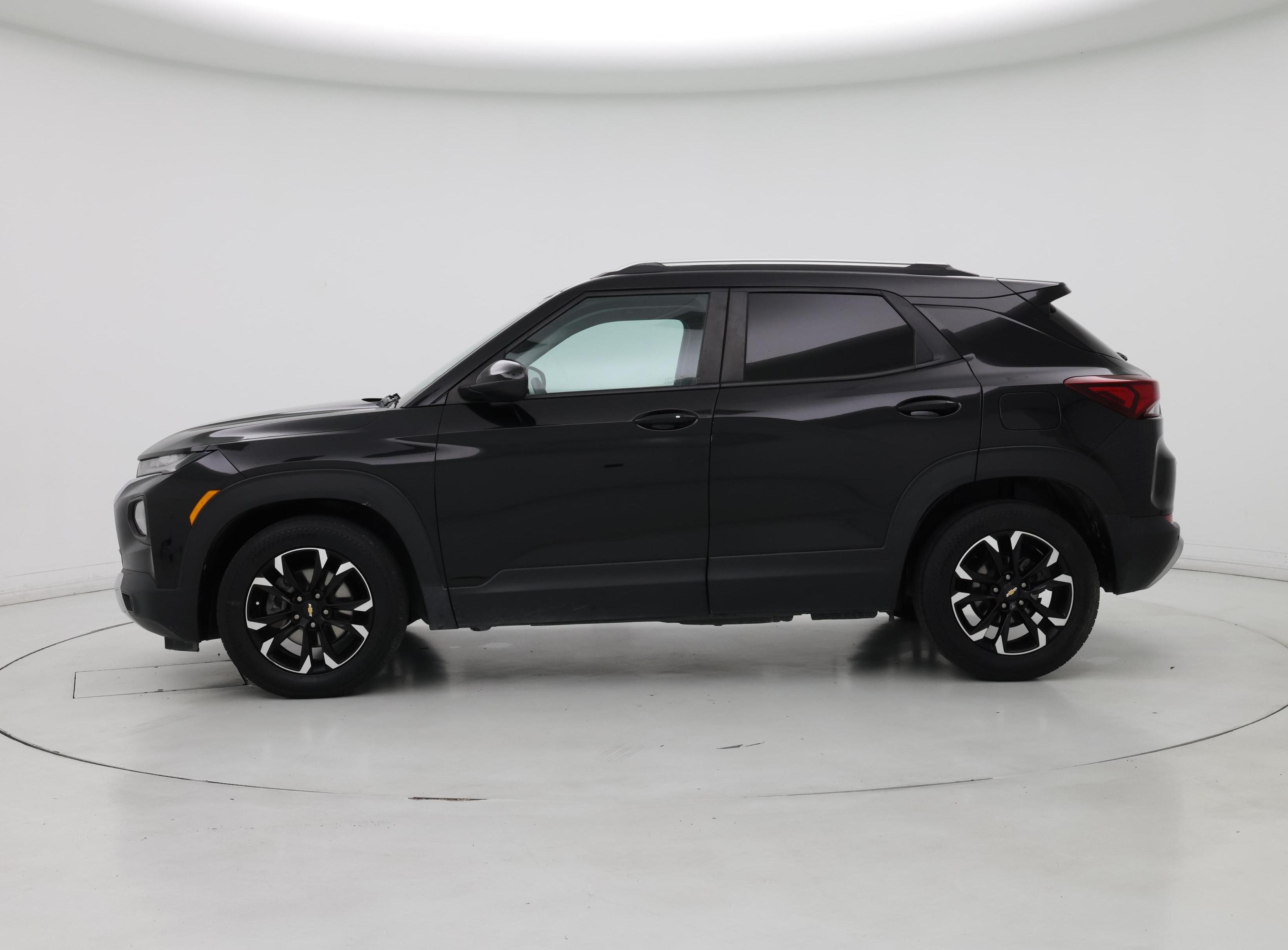 Thumbnail: 2022 Chevrolet TrailBlazer - 3