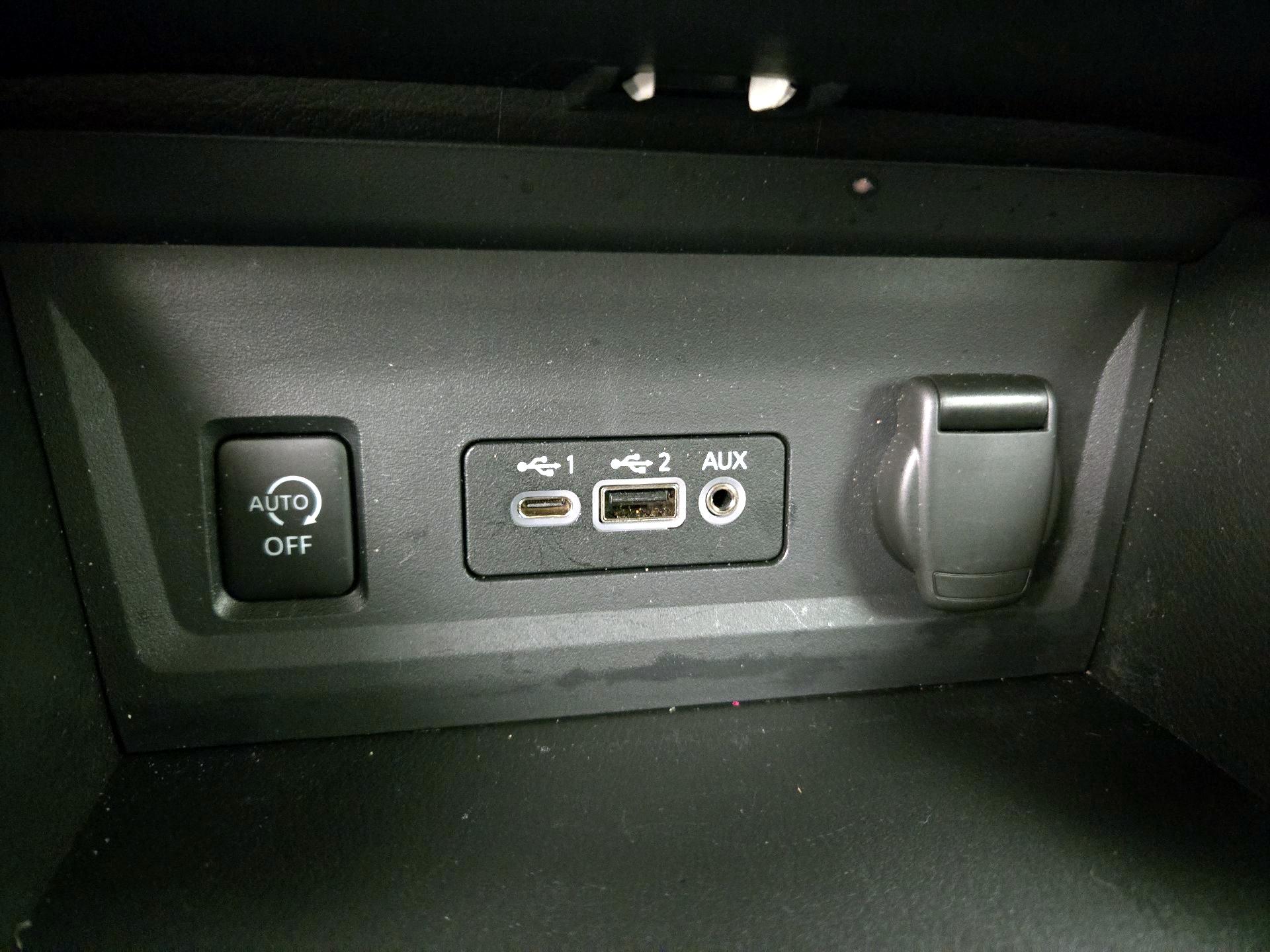 Thumbnail: 2024 Nissan Sentra - 18