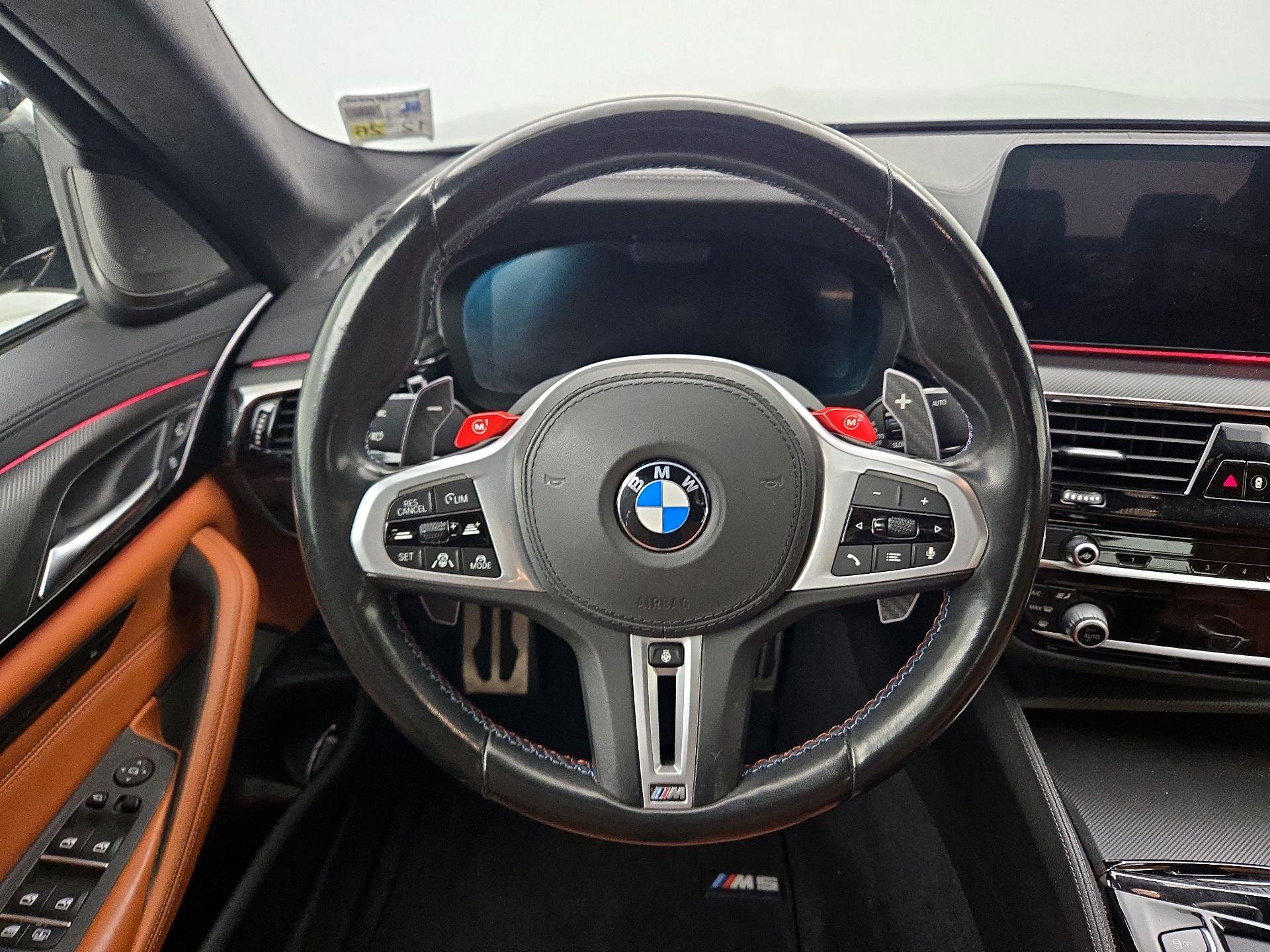 Thumbnail: 2021 BMW M5 - 10