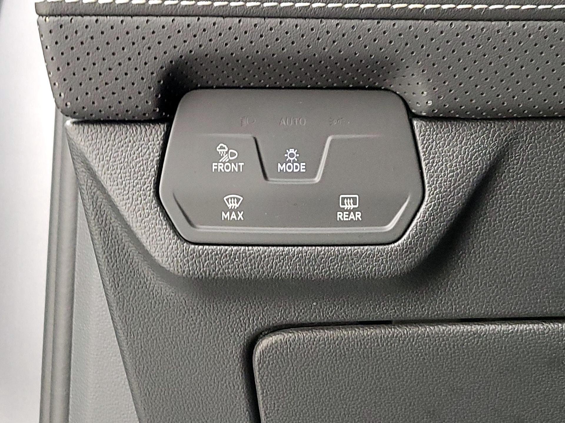 Thumbnail: 2025 Volkswagen Atlas - 13