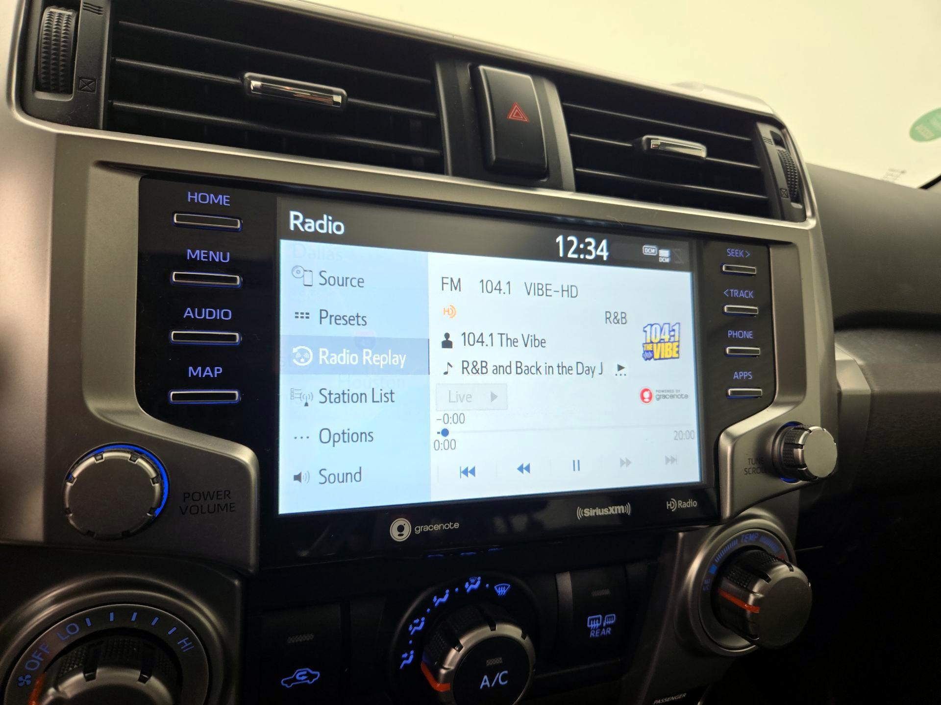 Thumbnail: 2021 Toyota 4Runner - 16