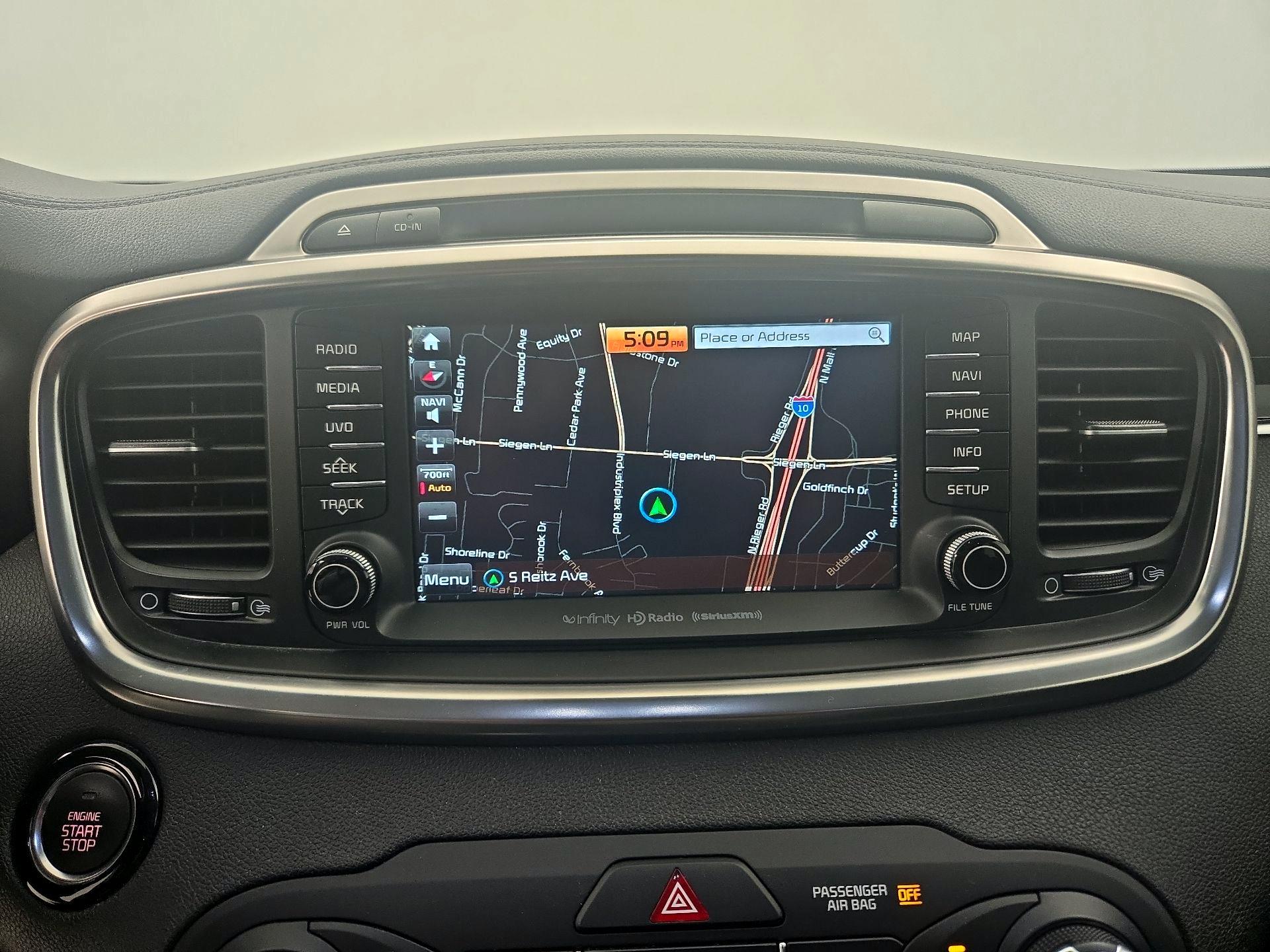 Thumbnail: 2017 Kia Sorento - 14