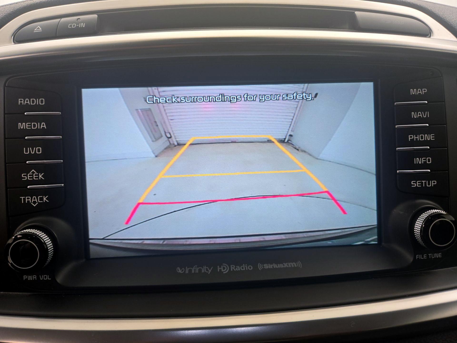 Thumbnail: 2017 Kia Sorento - 15