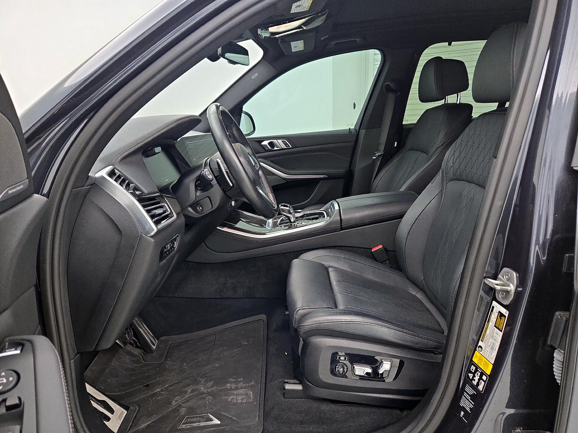 Thumbnail: 2022 BMW X5 - 11