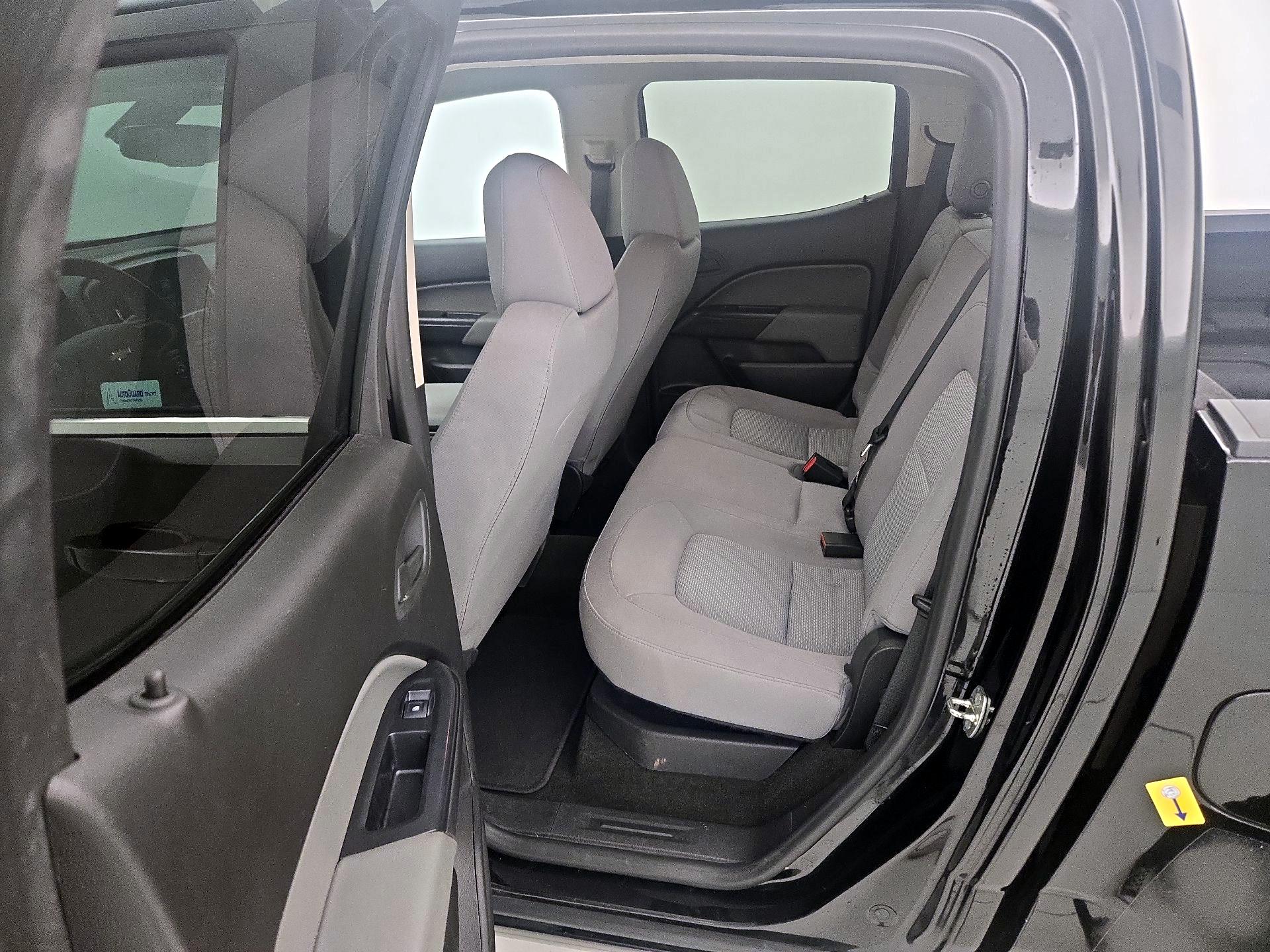 Thumbnail: 2015 Chevrolet Colorado - 19