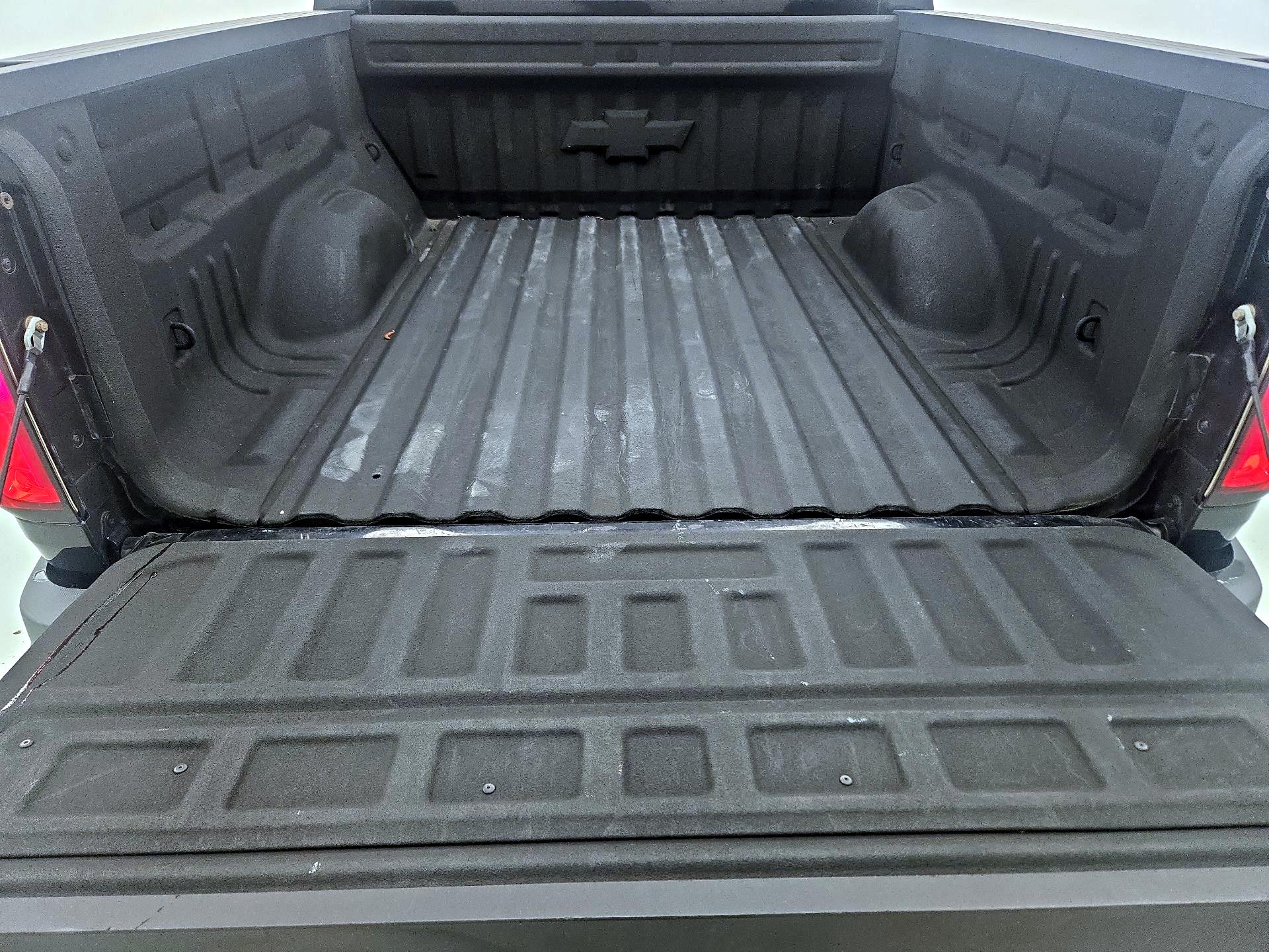 Thumbnail: 2015 Chevrolet Colorado - 20