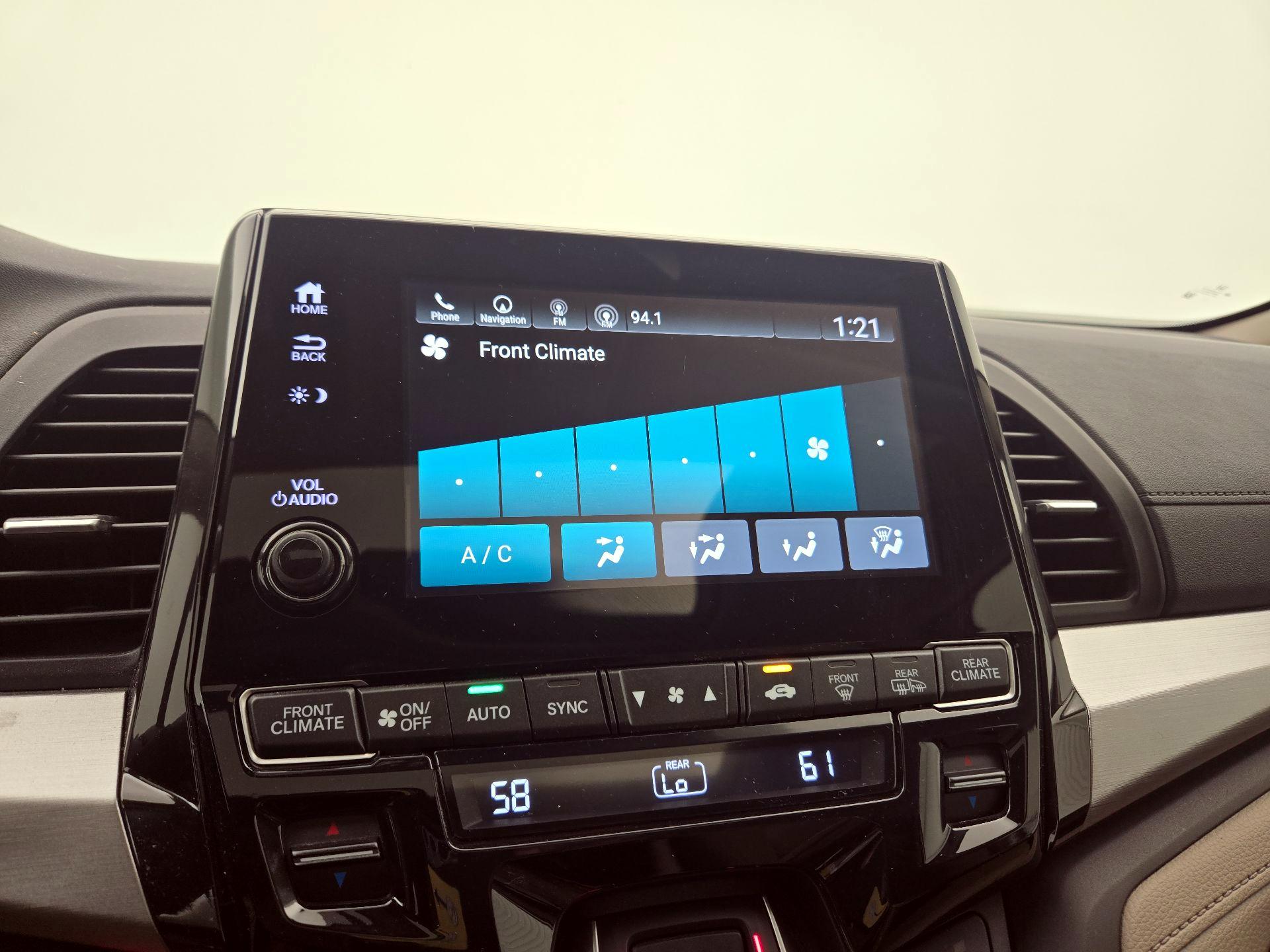 Thumbnail: 2018 Honda Odyssey - 17