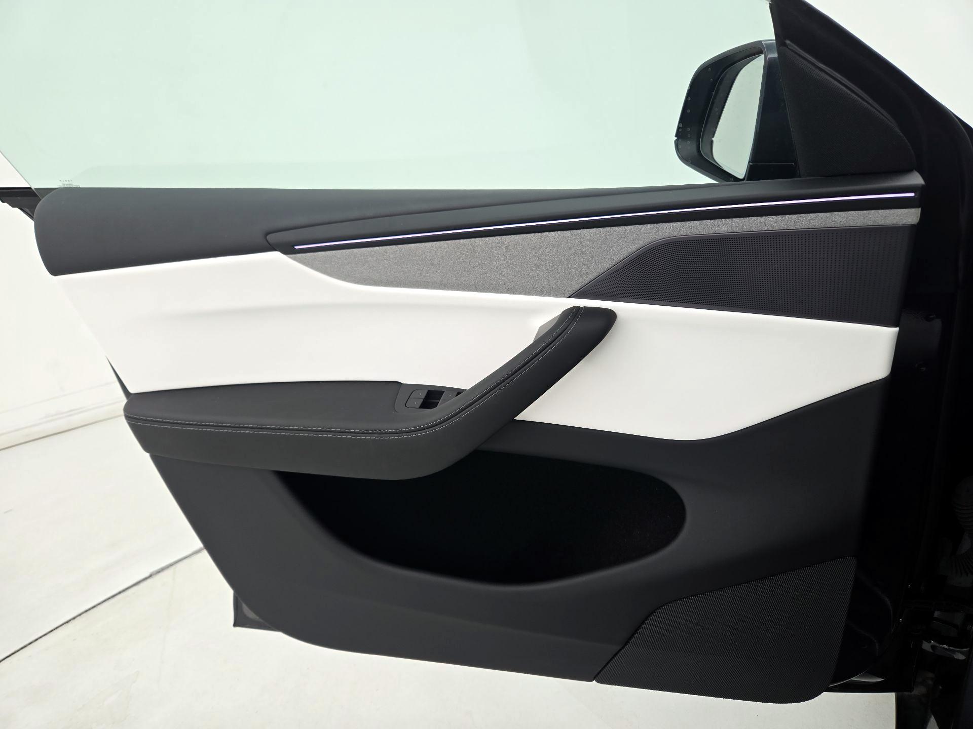 Thumbnail: 2026 Tesla Model Y - 12