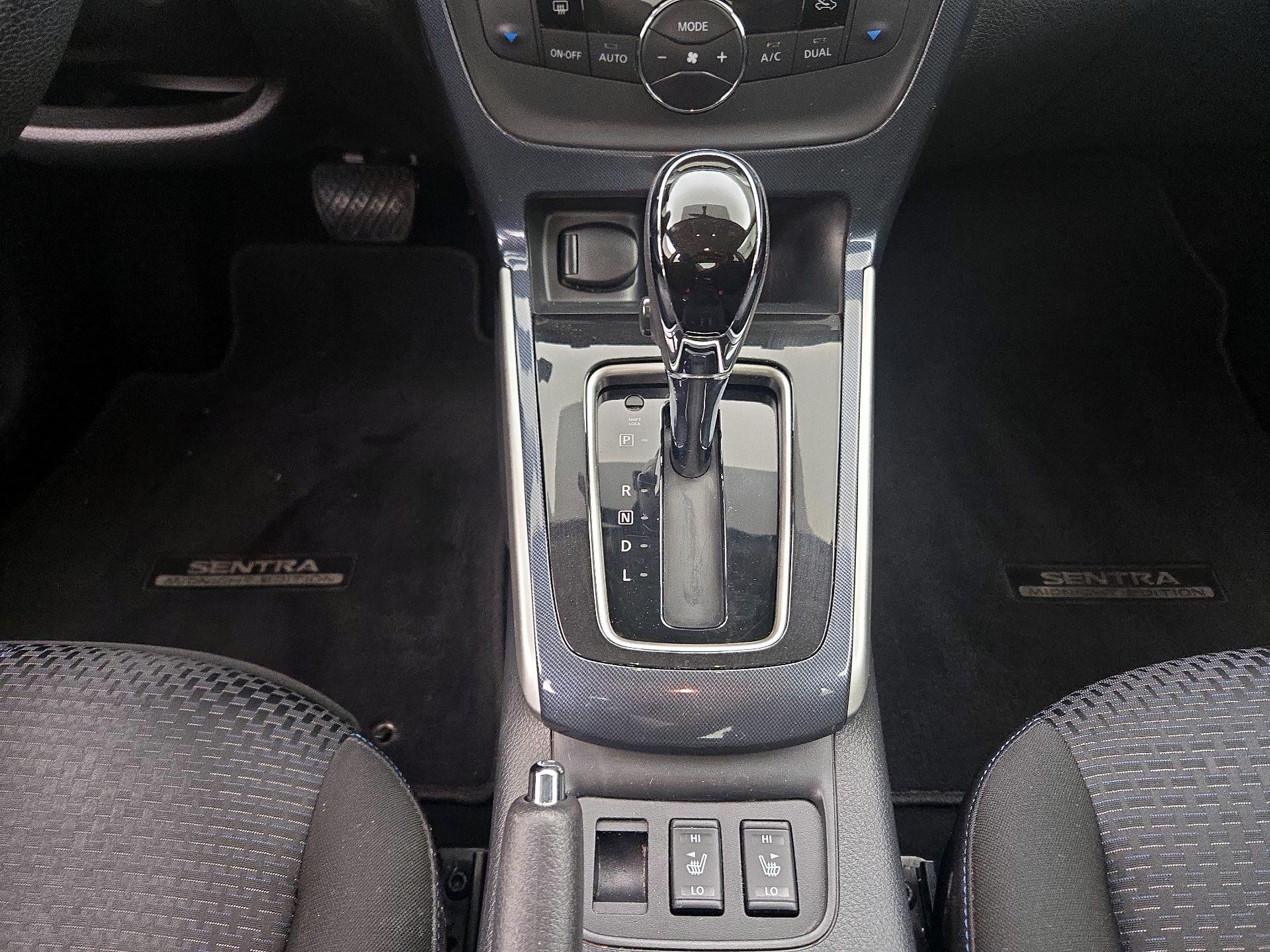 Thumbnail: 2018 Nissan Sentra - 18