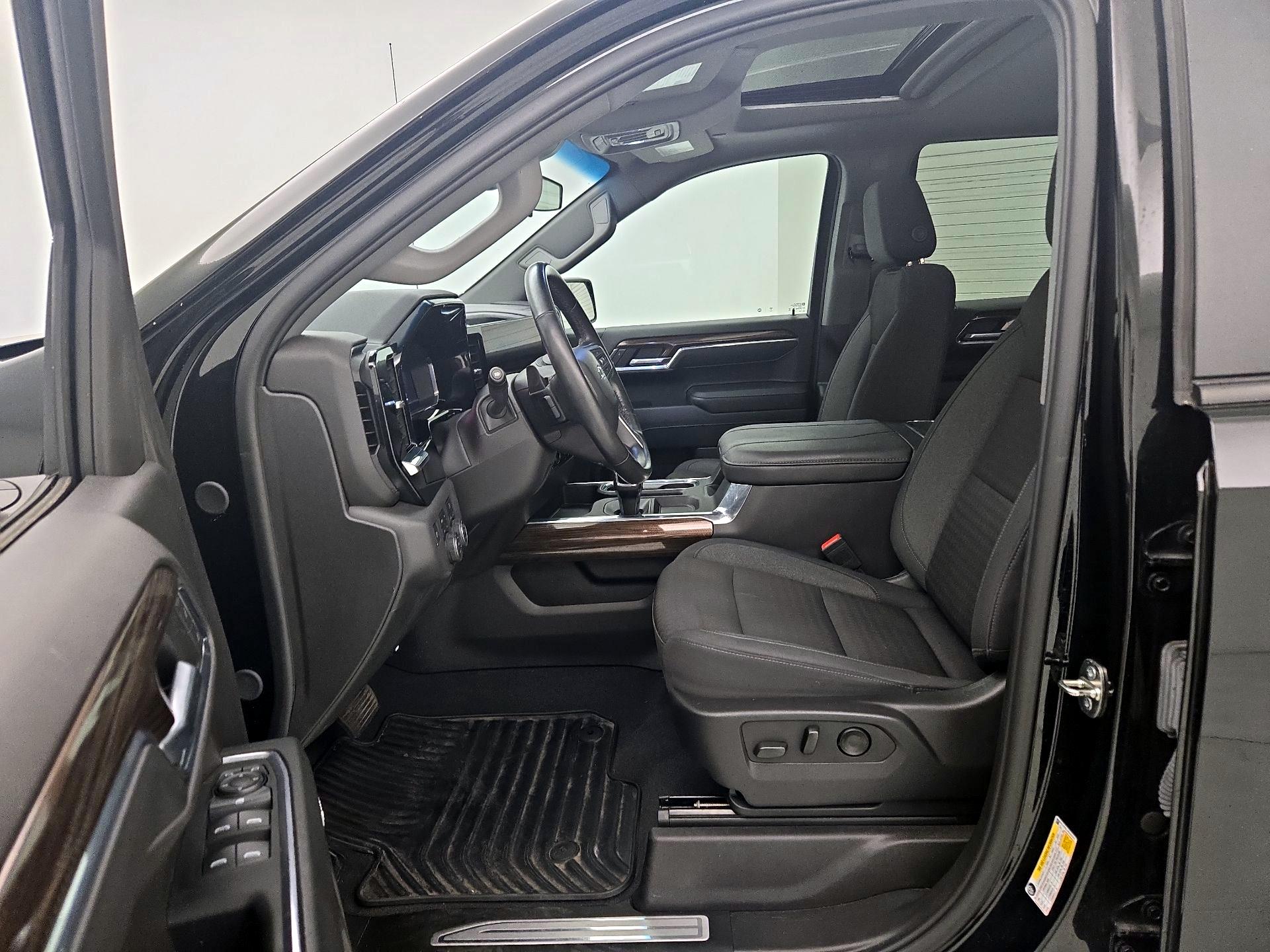 Thumbnail: 2024 Chevrolet Silverado 1500 - 11