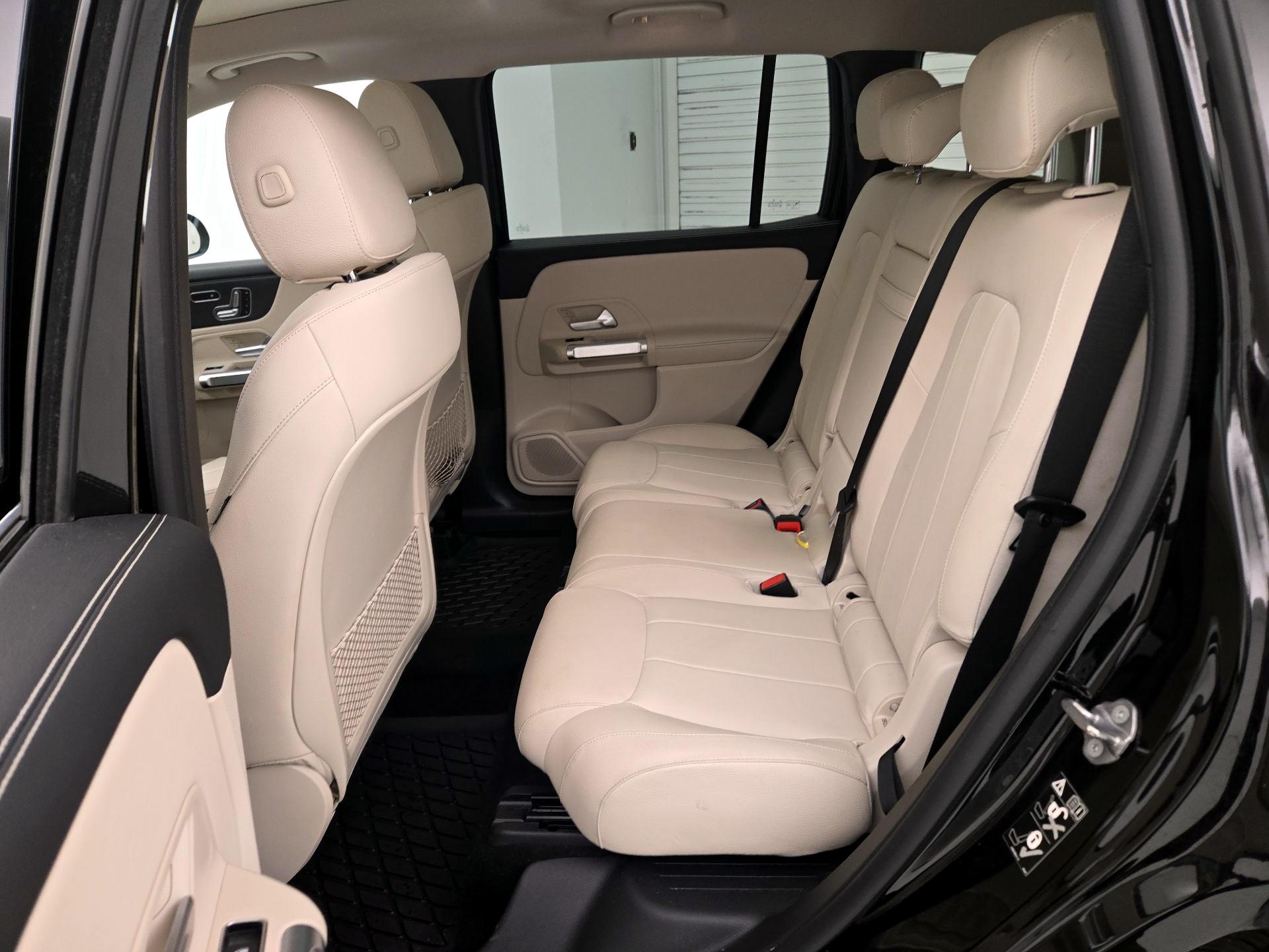 Thumbnail: 2023 Mercedes-Benz GLB - 20