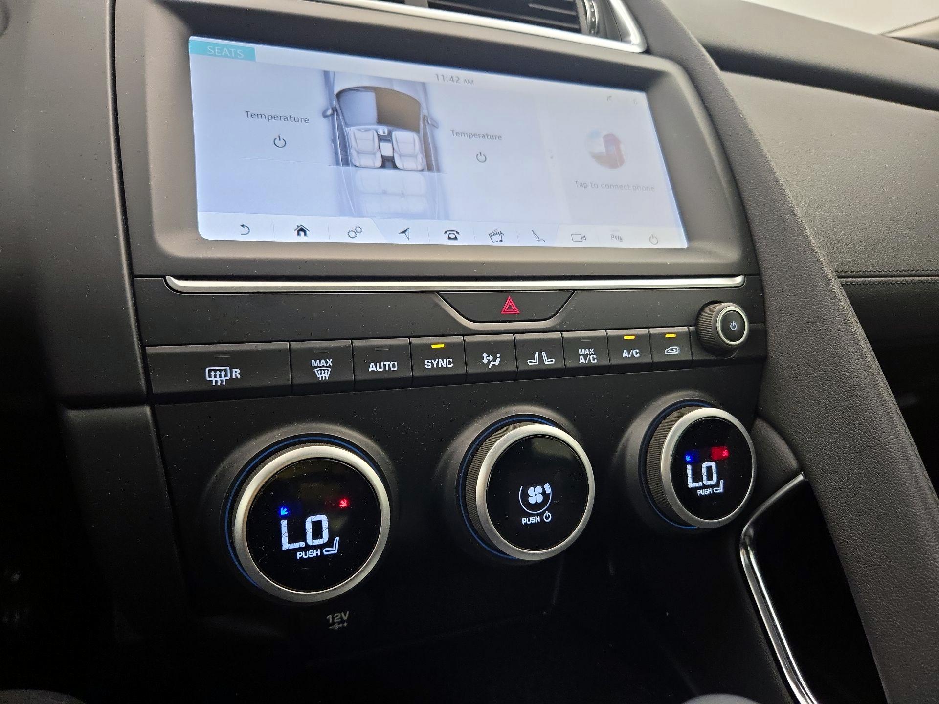 Thumbnail: 2019 Jaguar E-Pace - 17