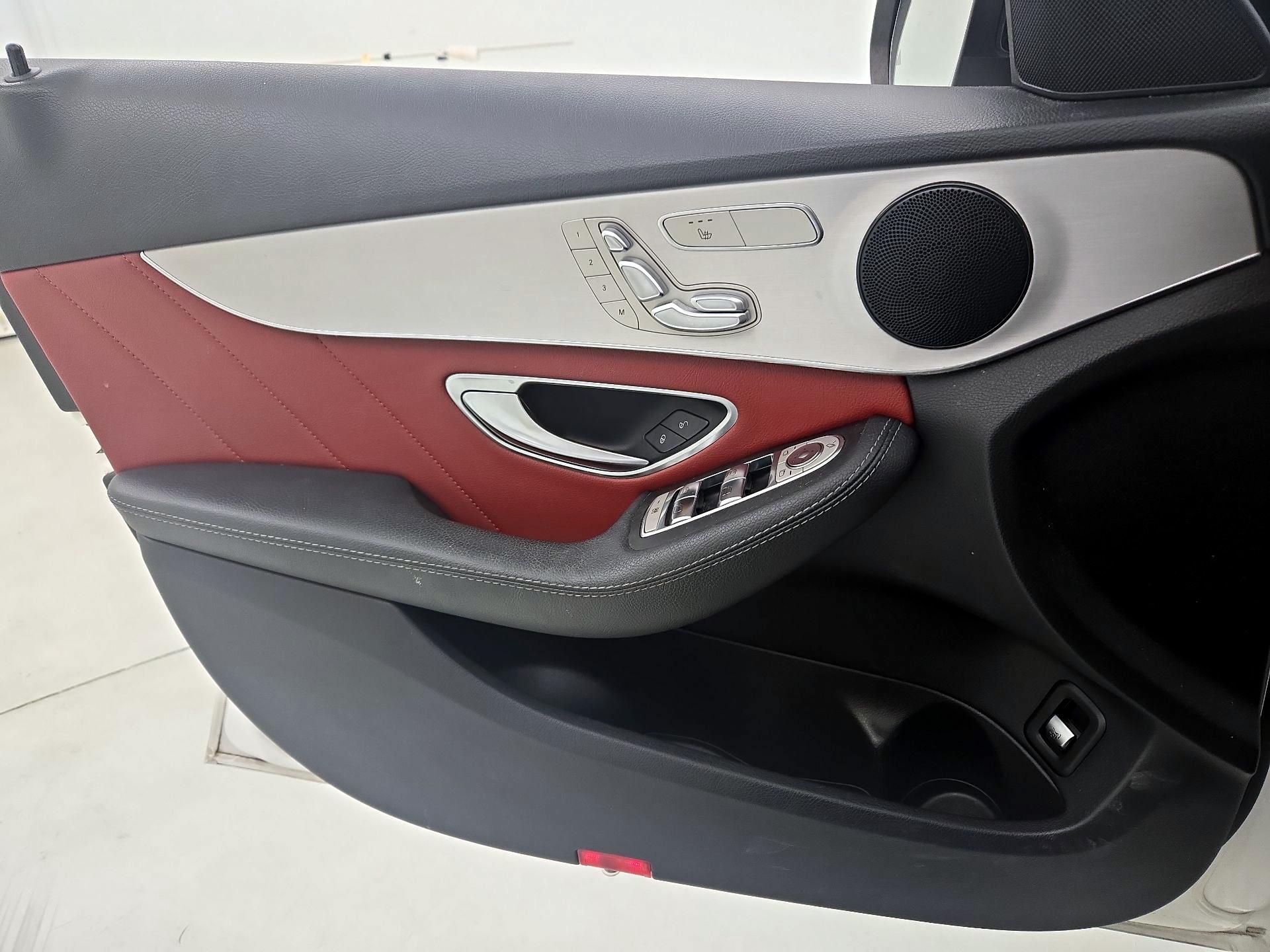 Thumbnail: 2019 Mercedes-Benz C-Class - 12