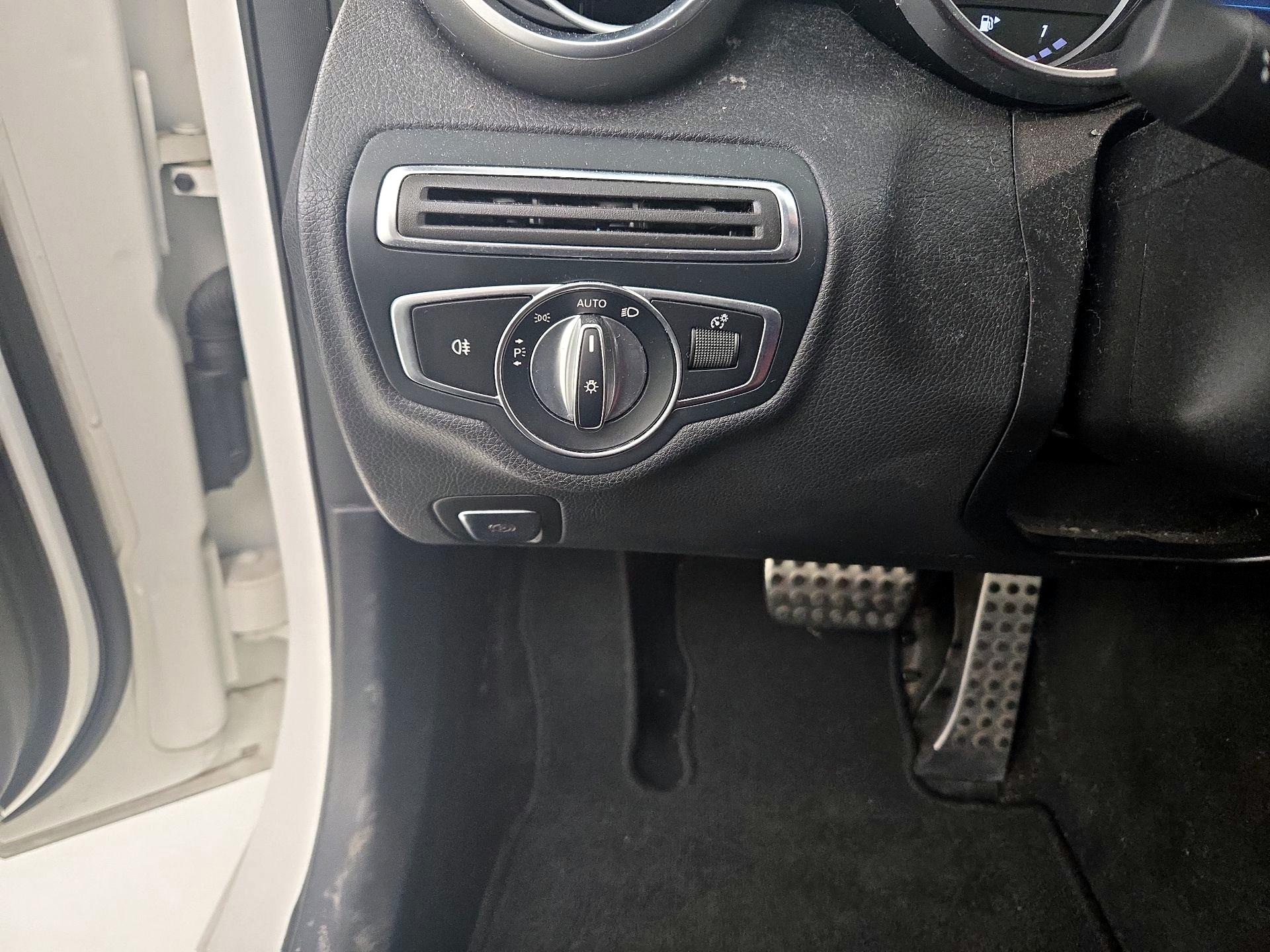 Thumbnail: 2019 Mercedes-Benz C-Class - 13