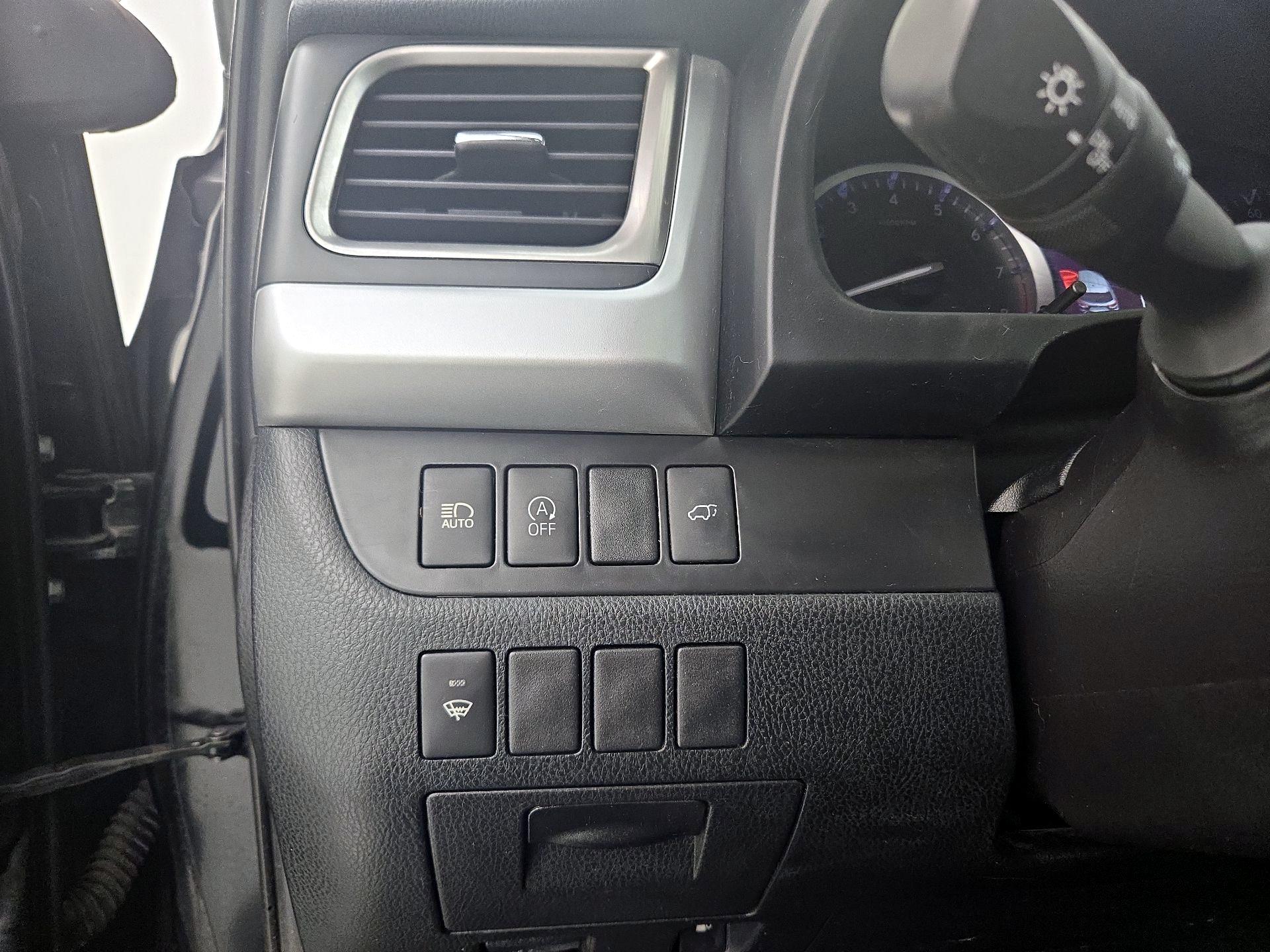 Thumbnail: 2019 Toyota Highlander - 13