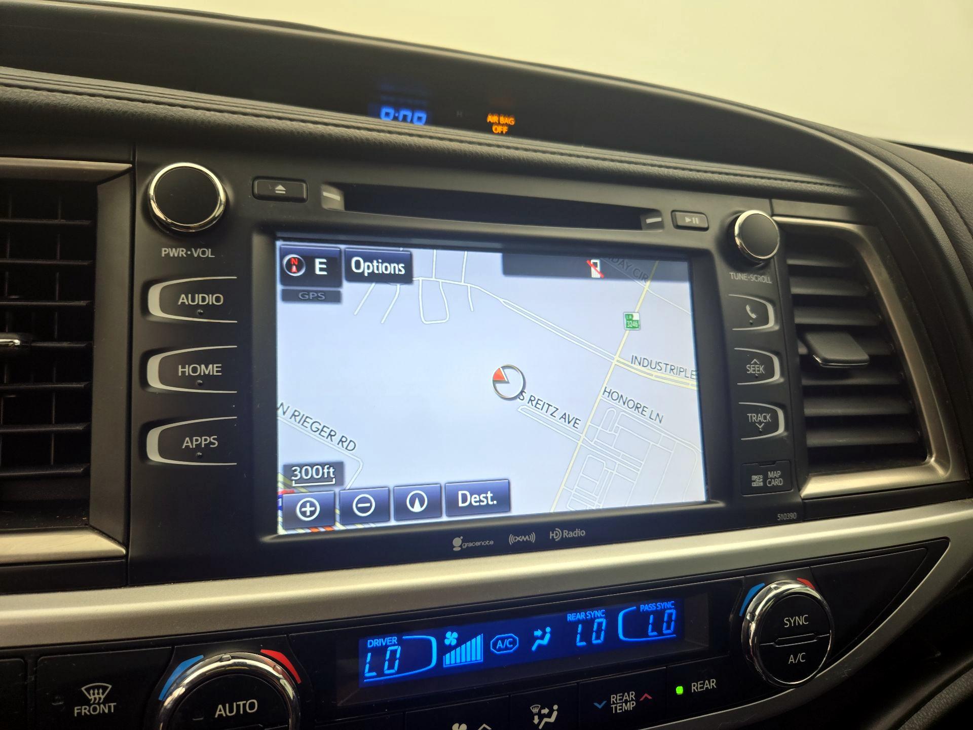 Thumbnail: 2019 Toyota Highlander - 14