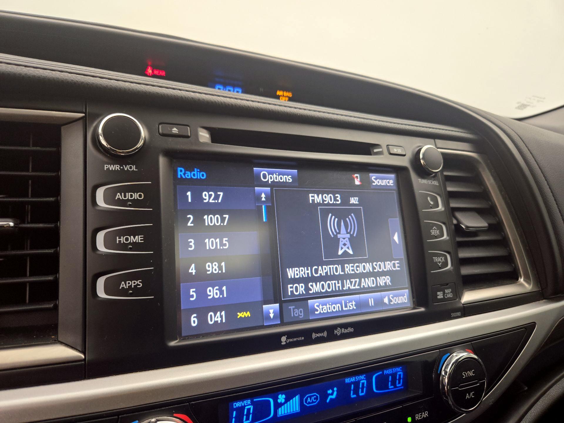 Thumbnail: 2019 Toyota Highlander - 16