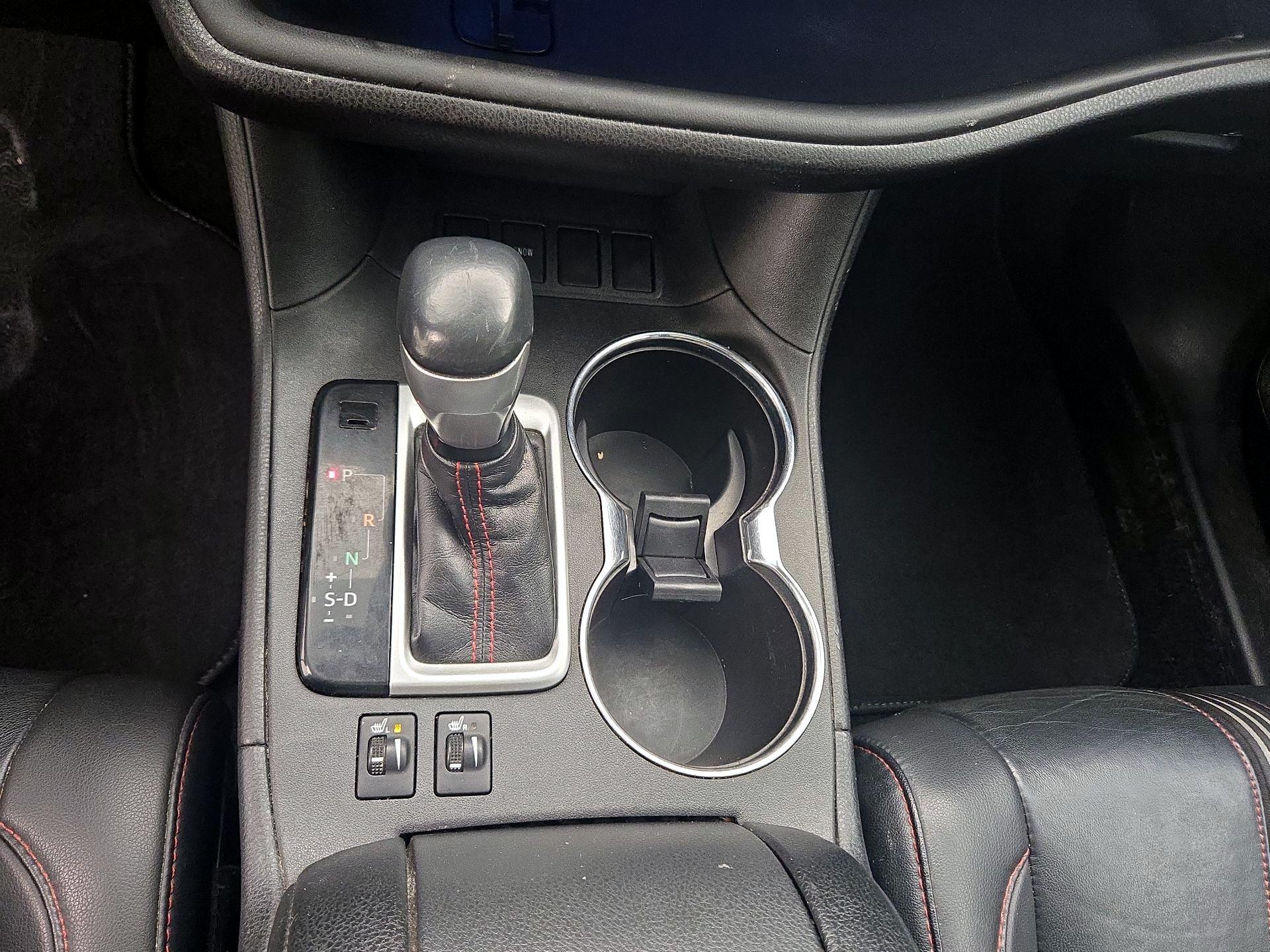 Thumbnail: 2019 Toyota Highlander - 18