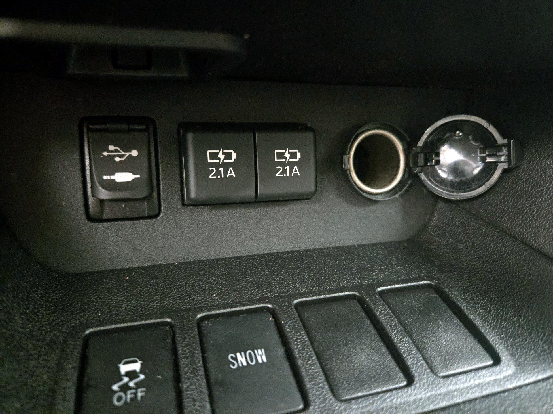 Thumbnail: 2019 Toyota Highlander - 19