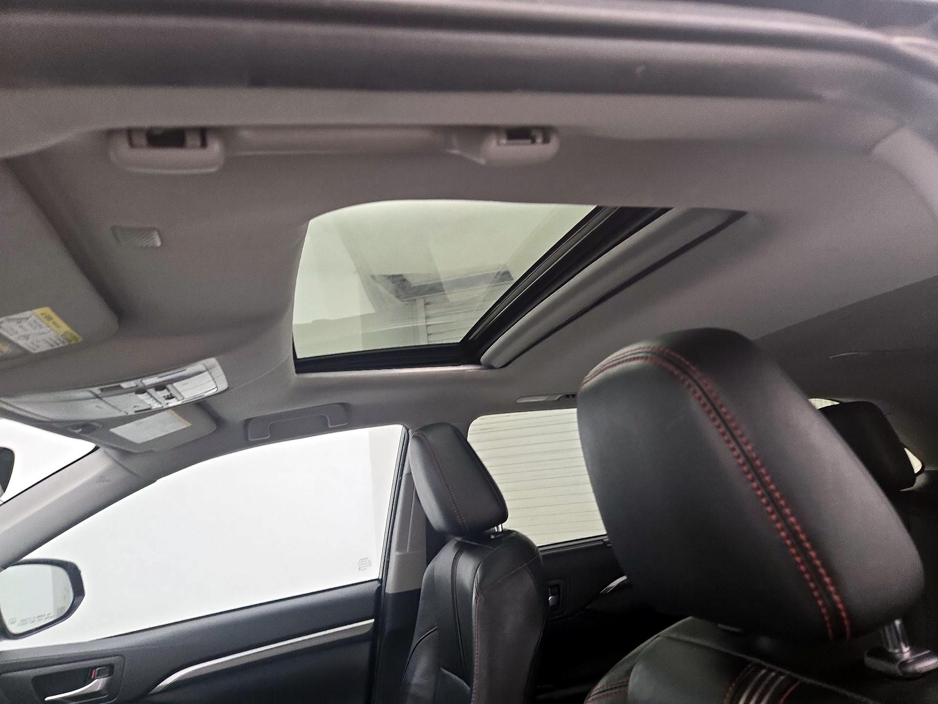 Thumbnail: 2019 Toyota Highlander - 20