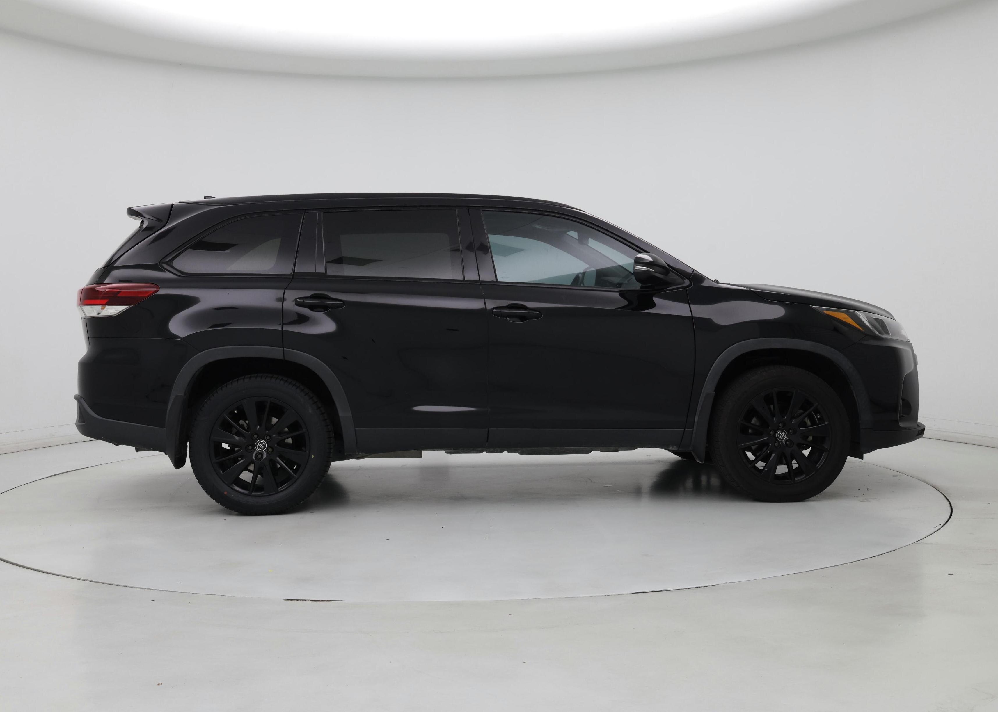 Thumbnail: 2019 Toyota Highlander - 7